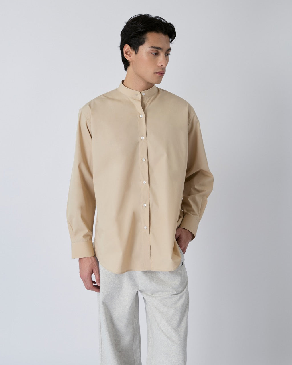 Découvrir - Monk Collar Cotton Shirt in Beige