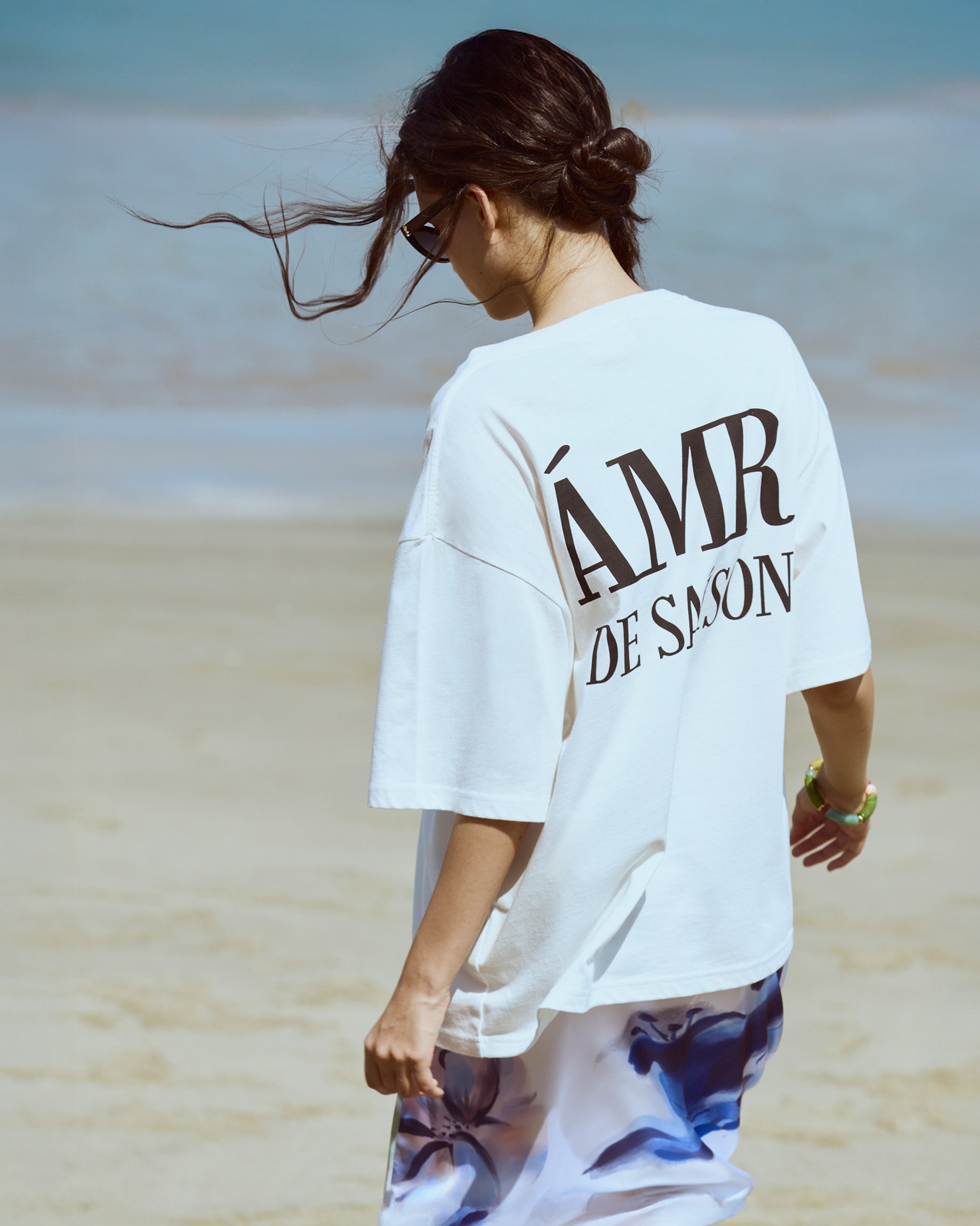 Le soleil d'ete - AMR DE SAISON Logo T-Shirt in White