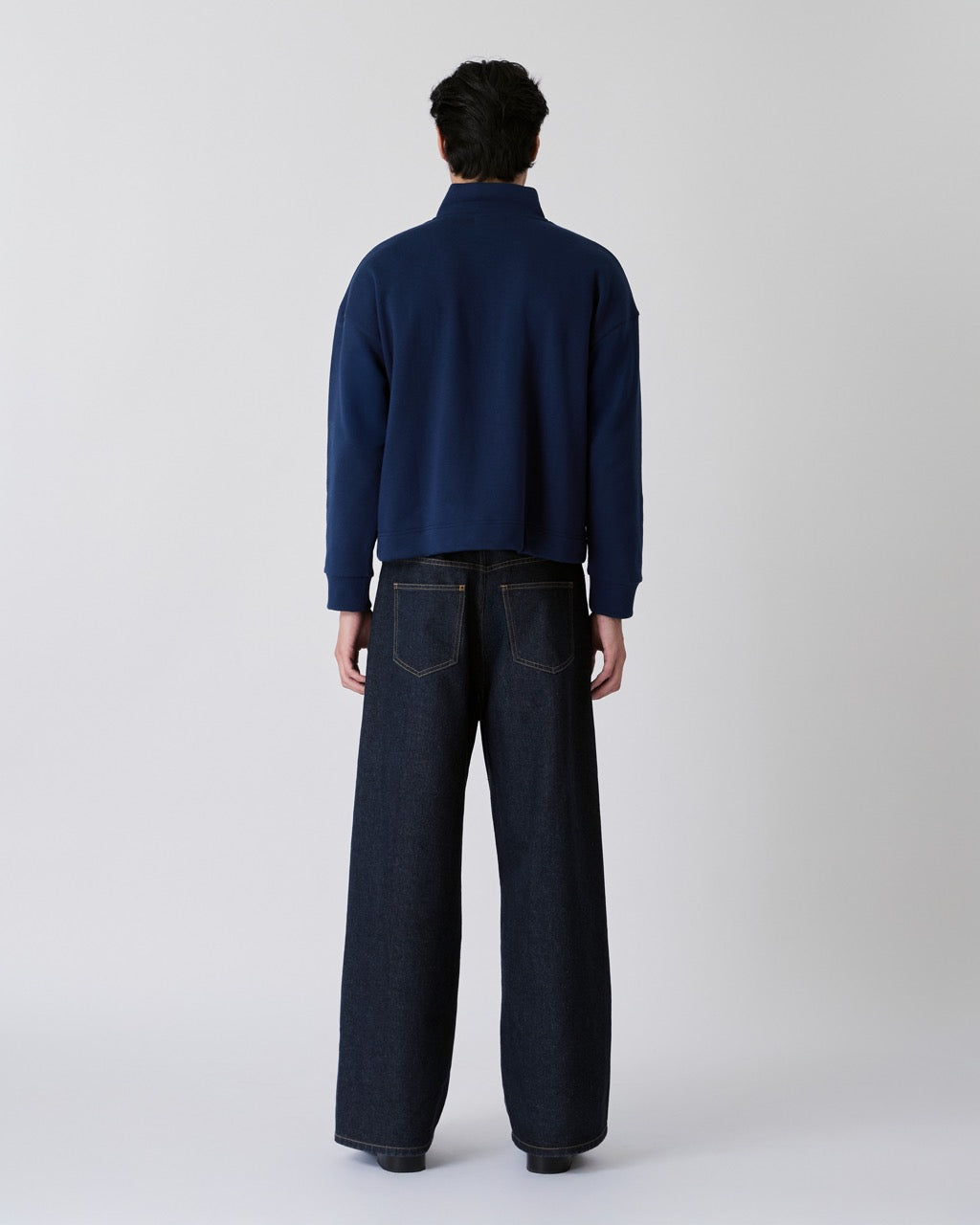 Decouvrir - AMR Logo Zip Collar Sweater in Navy
