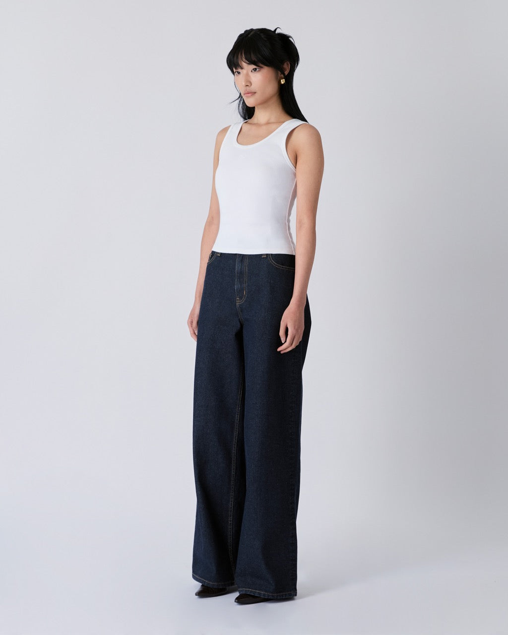 Decouvrir - Scoop Neck Rib Tank in White