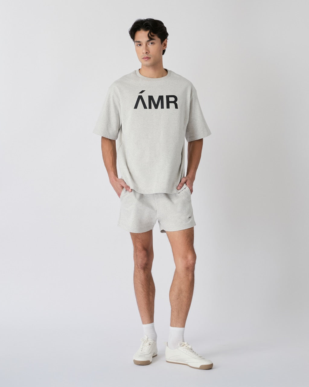 Decouvrir- French Terry AMR Logo T-Shirt in Light Grey