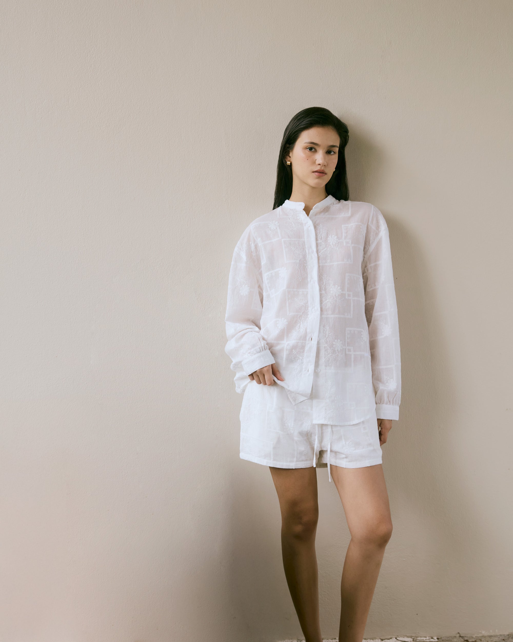 Le soleil d'ete - Grandad Embroidered Shirt in White