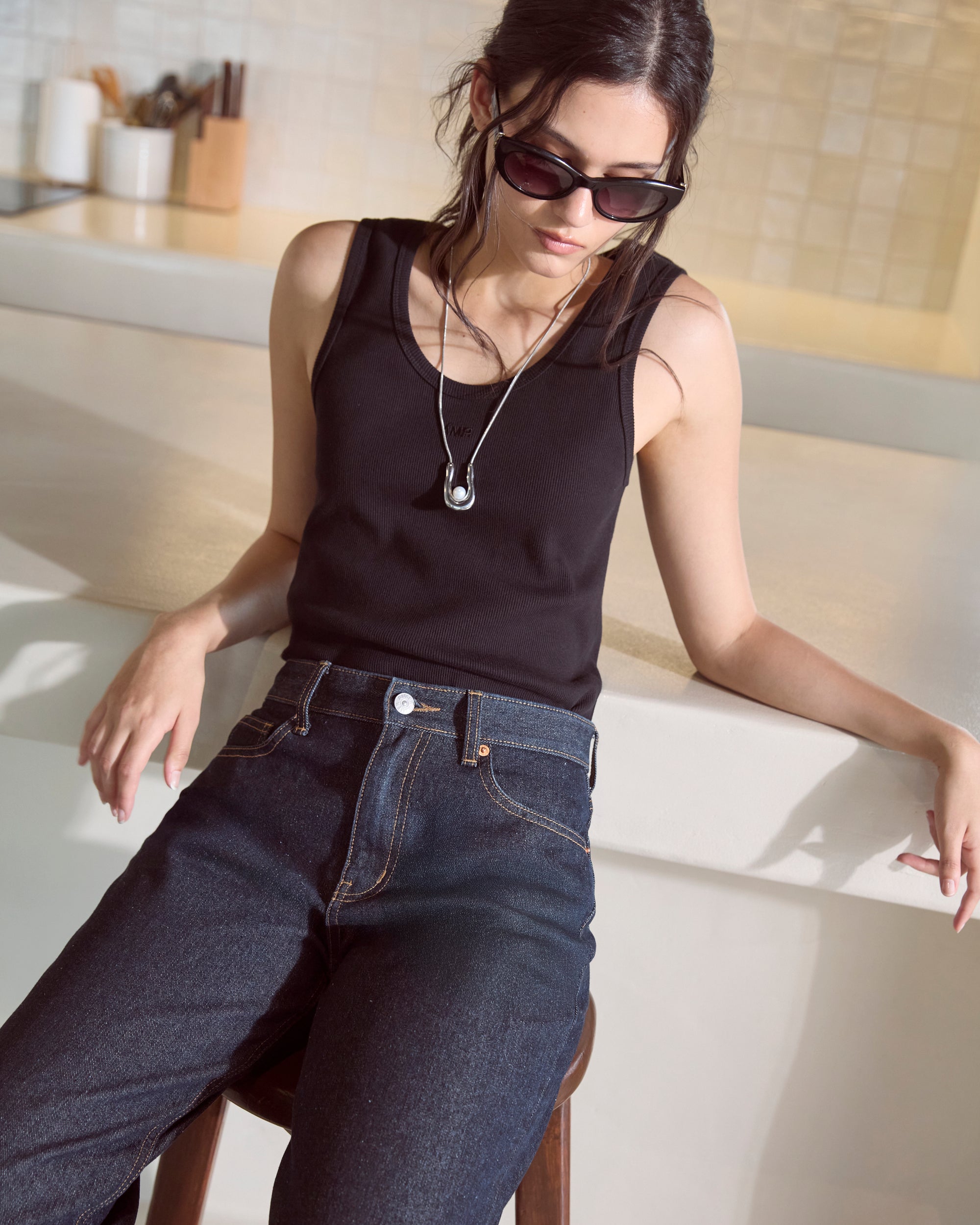 Découvrir - Scoop Neck Rib Tank in Black