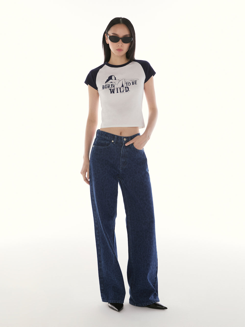 Le Fauve - AMR Born To Be Wild Raglan Skinny Fit T-Shirt in Off White/Navy Blue