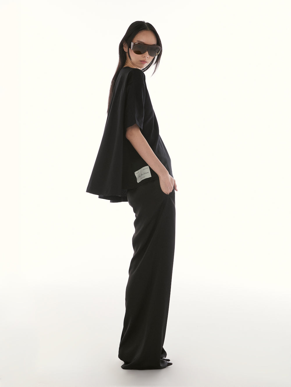 Le Fauve - AMR Back Pleated T-Shirt in Black