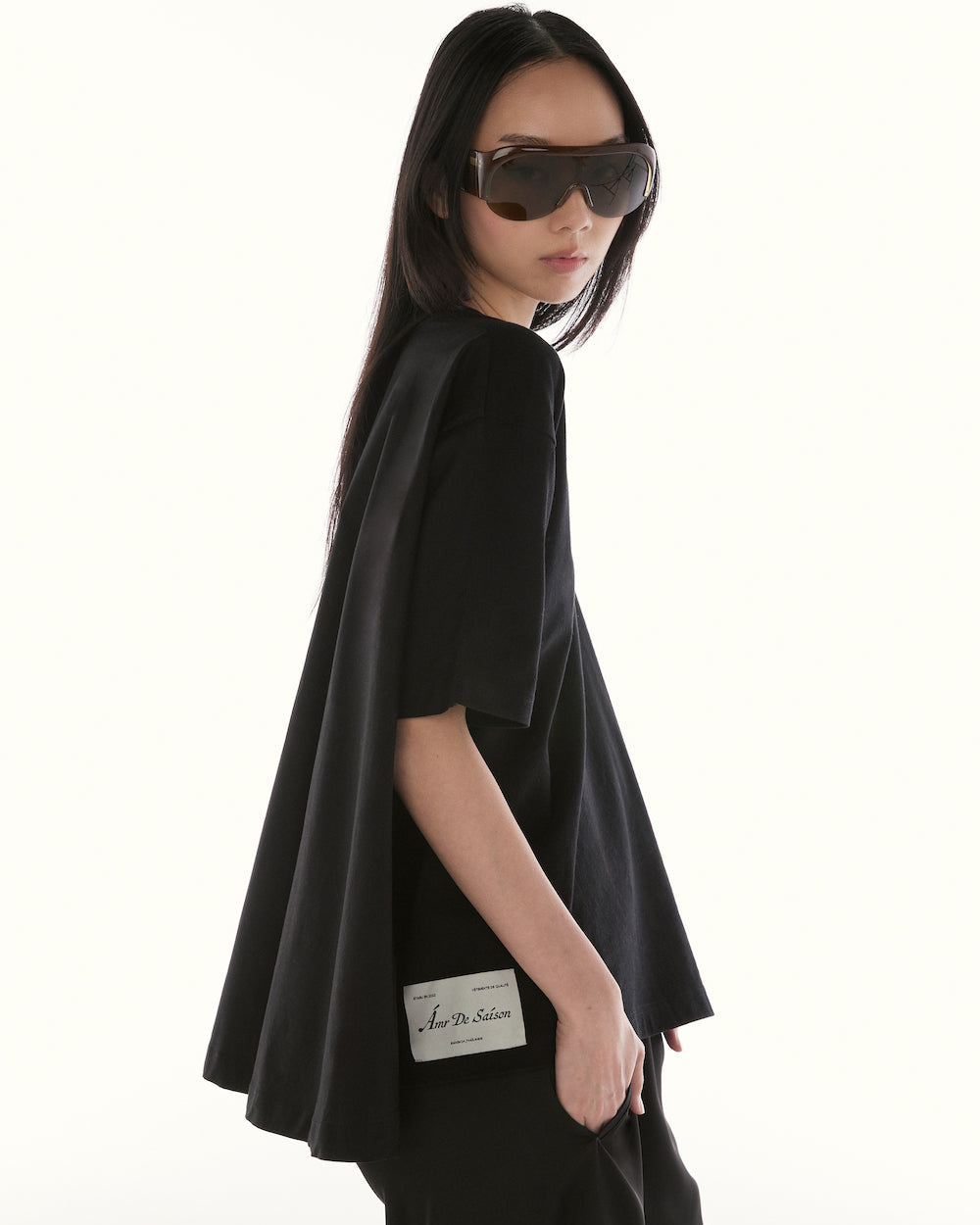 Le Fauve - AMR Back Pleated T-Shirt in Black
