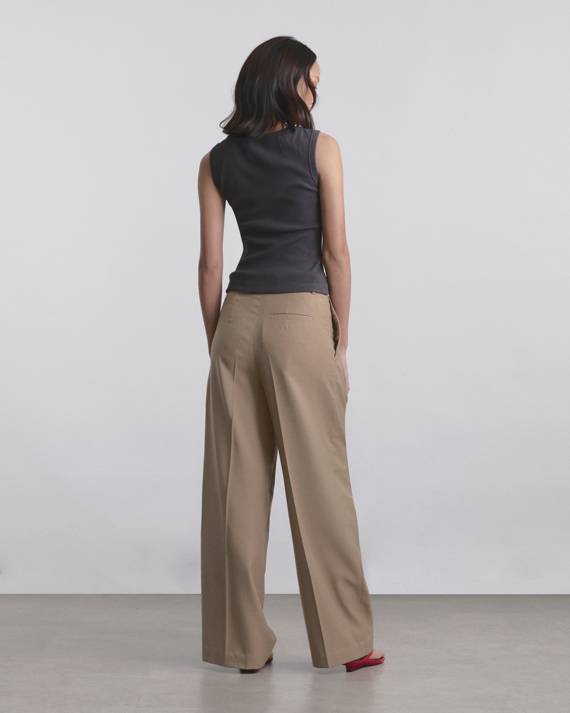 Wardrobe I - AMR Wide-Leg Single-Pleated Trousers in Beige