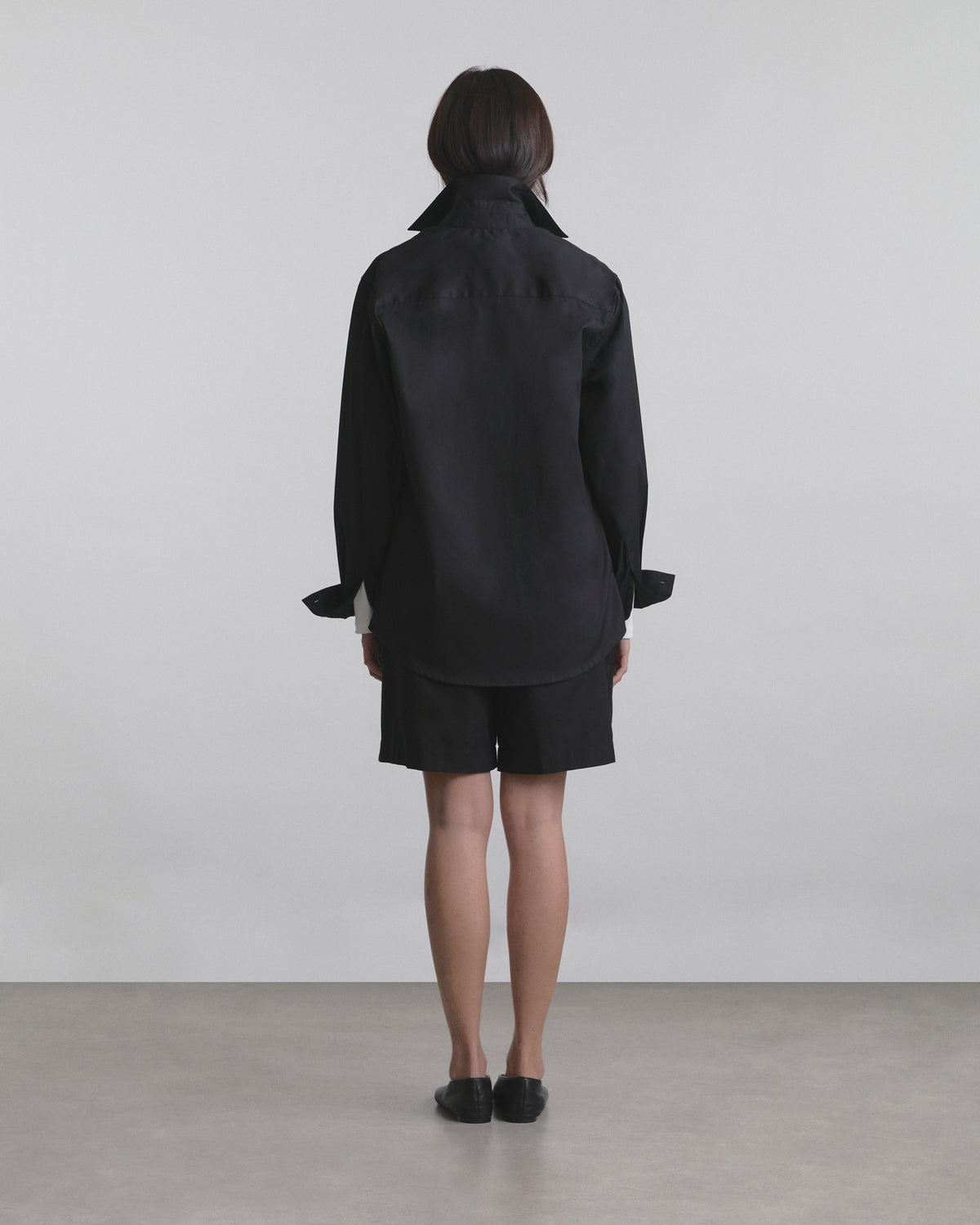 Wardrobe II - AMR Regular Shirt (MEN) in Black