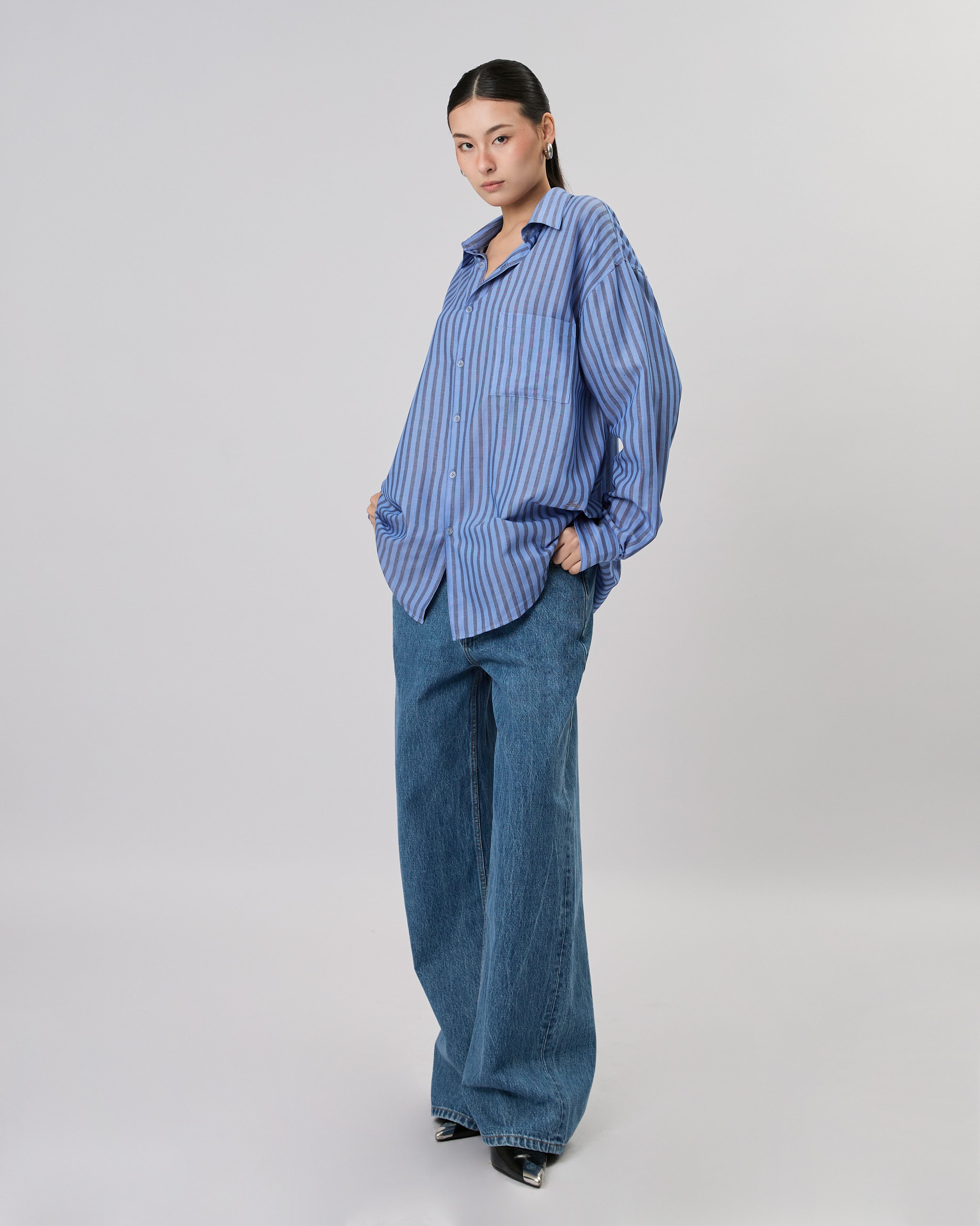 New Urban Drop - Classic Oversized Shirt in Navy Stripe