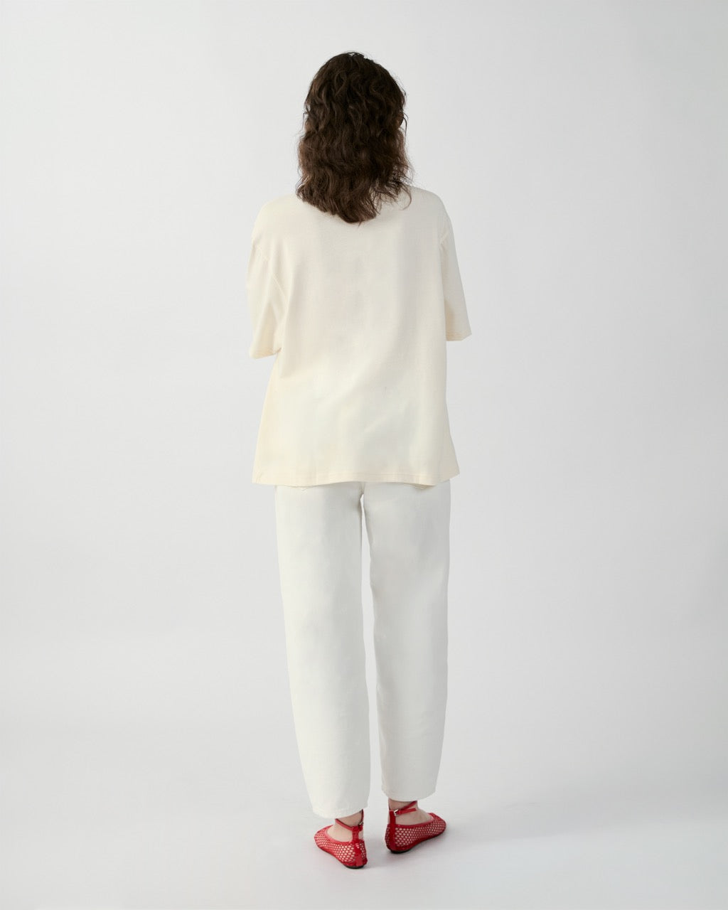En Couleurs - AMR Logo Embroidery Oversized T-Shirt (Relaxed) in Cream