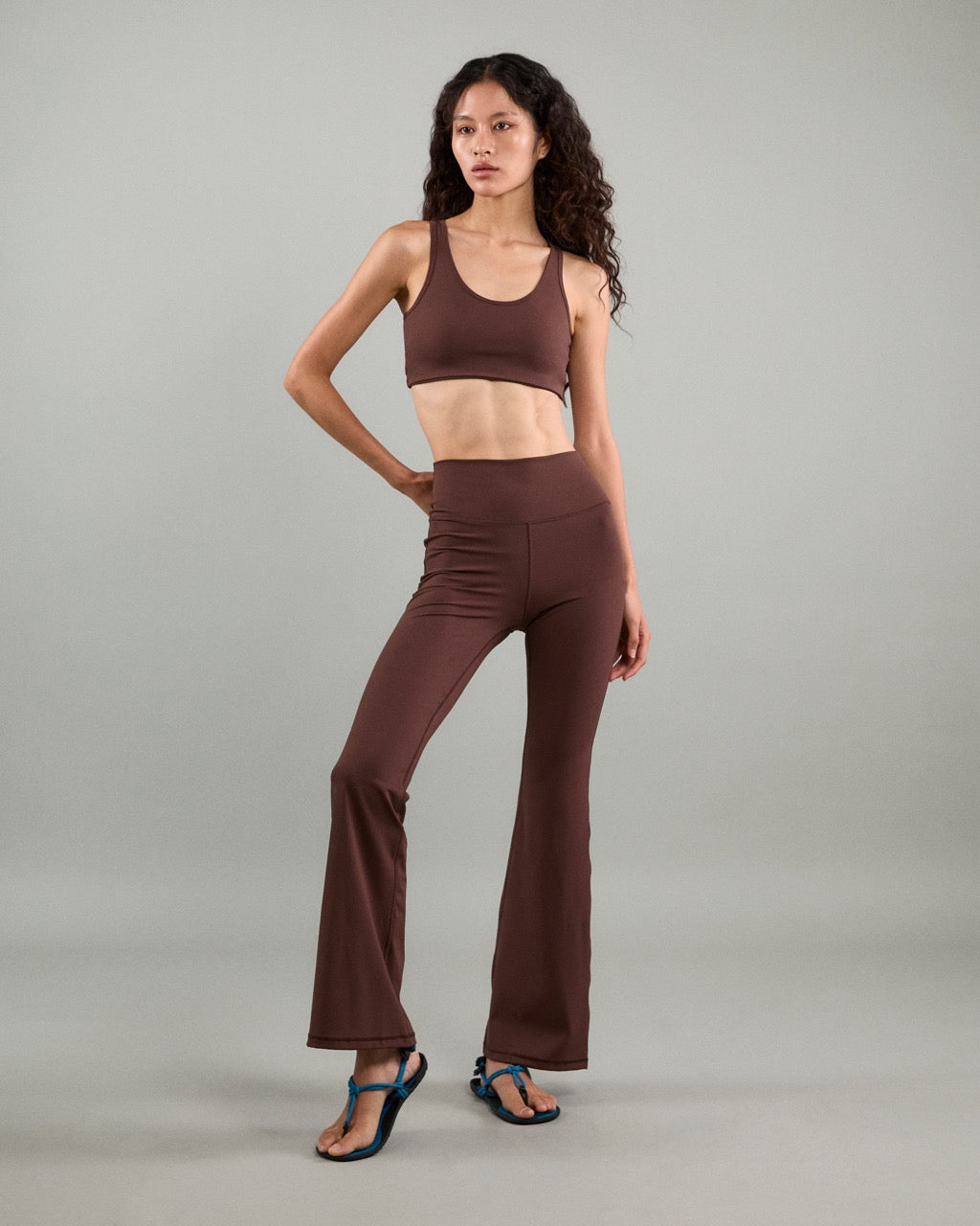 Athleisure Athletic Club - AMR Active Sleek Bra in Brown