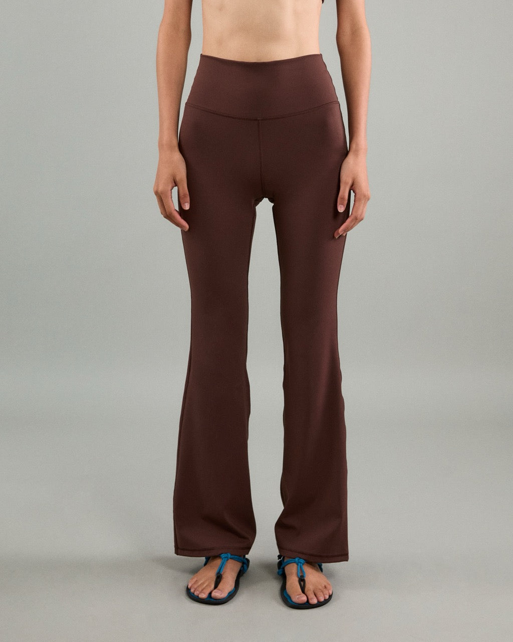 Athleisure Athletic Club - AMR Active Flare Leggings in Brown