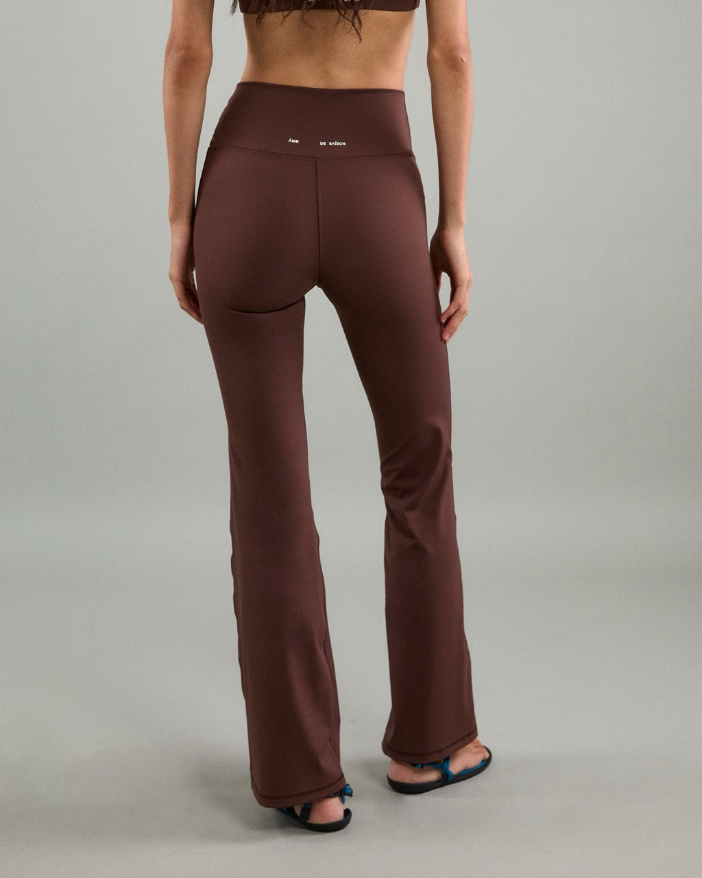 Athleisure Athletic Club - AMR Active Flare Leggings in Brown