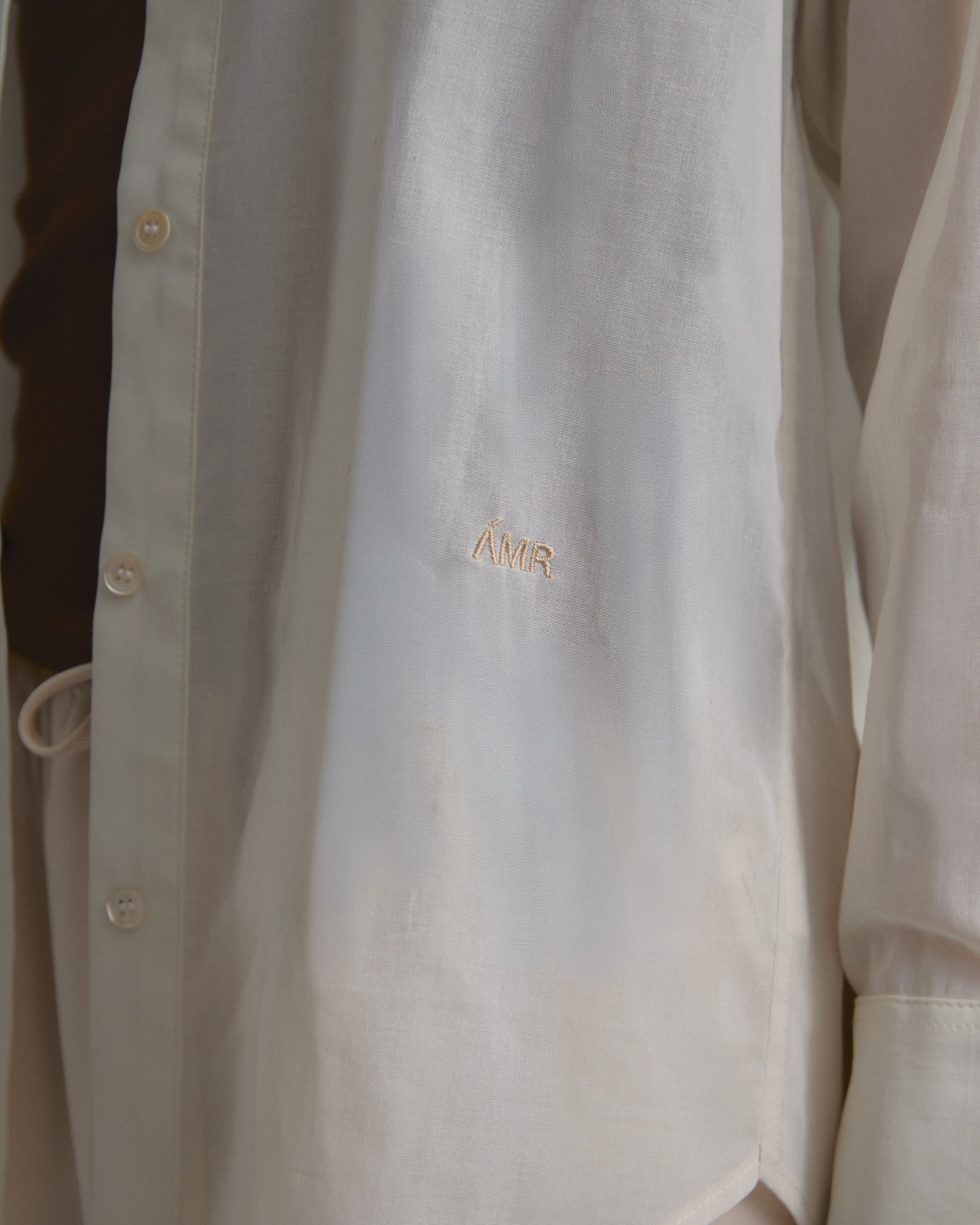 Wardrobe I - AMR Regular Thin Shirt in Off White