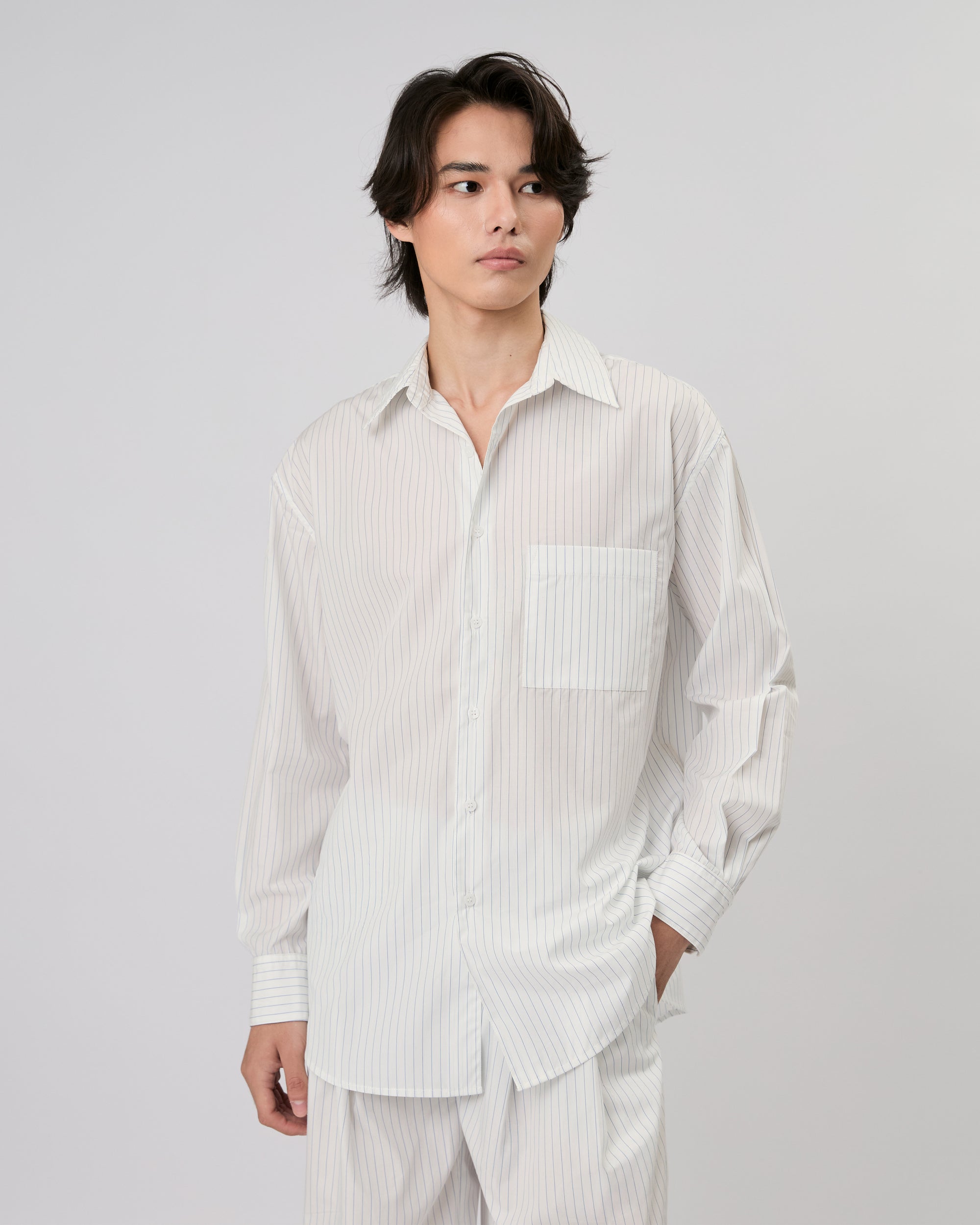 New Urban Drop - Classic Oversized Shirt in White Blue Stripe
