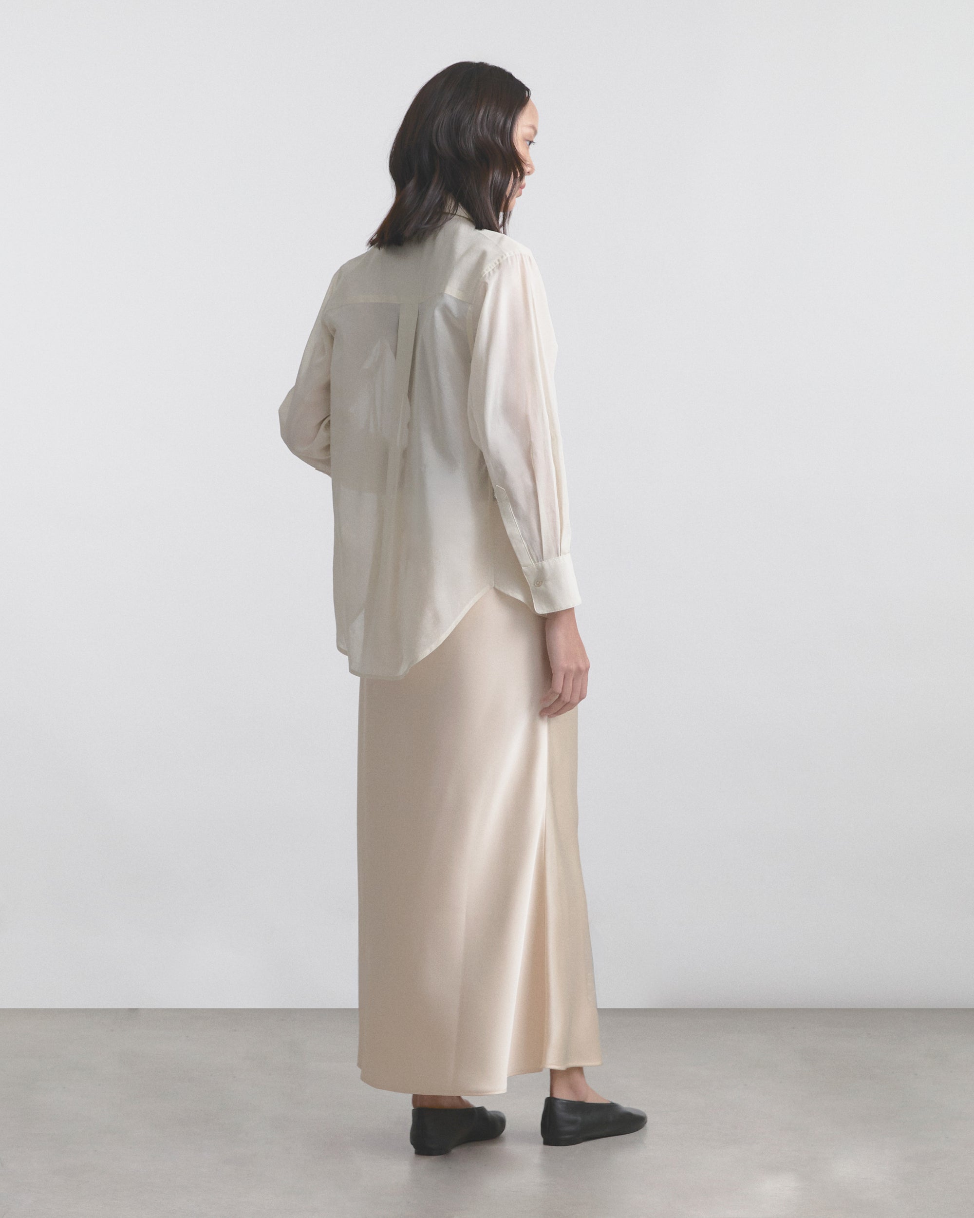 Wardrobe I - AMR Regular Thin Shirt in Off White