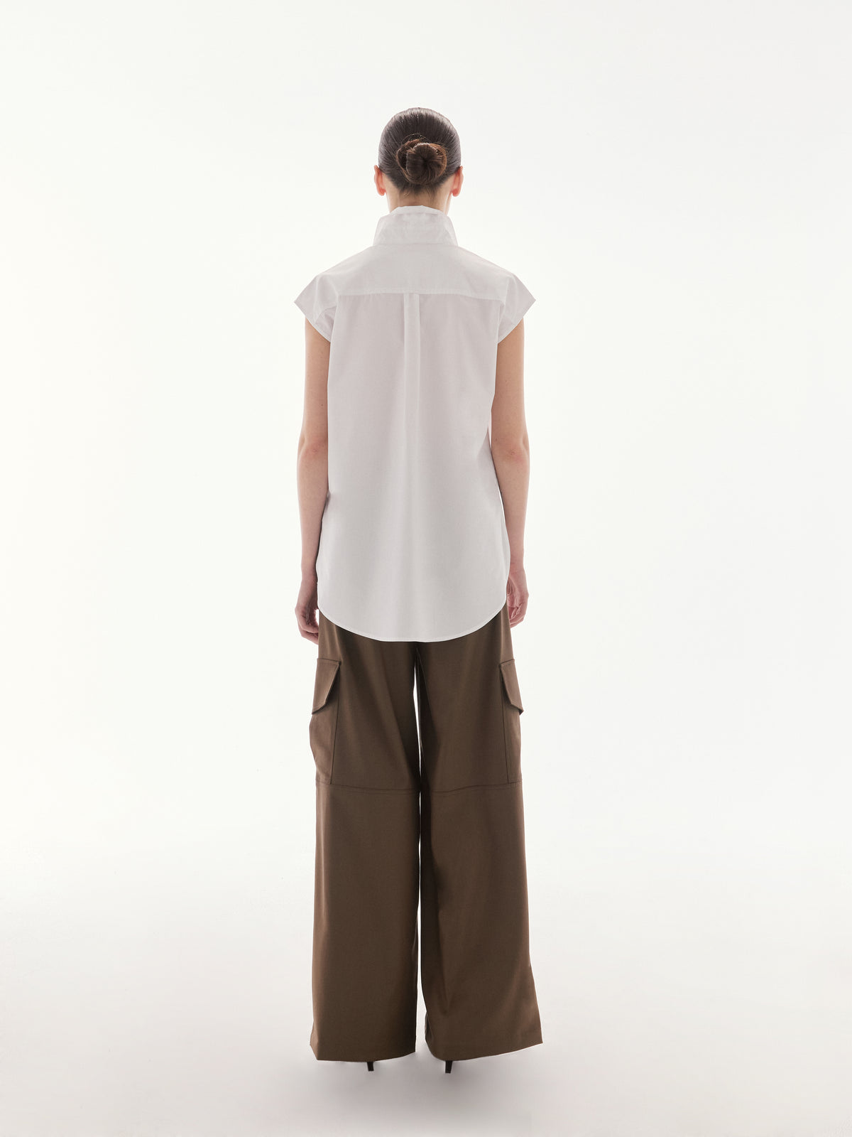 Wardrobe lll - AMR Sleeveless Shirt in Poplin White