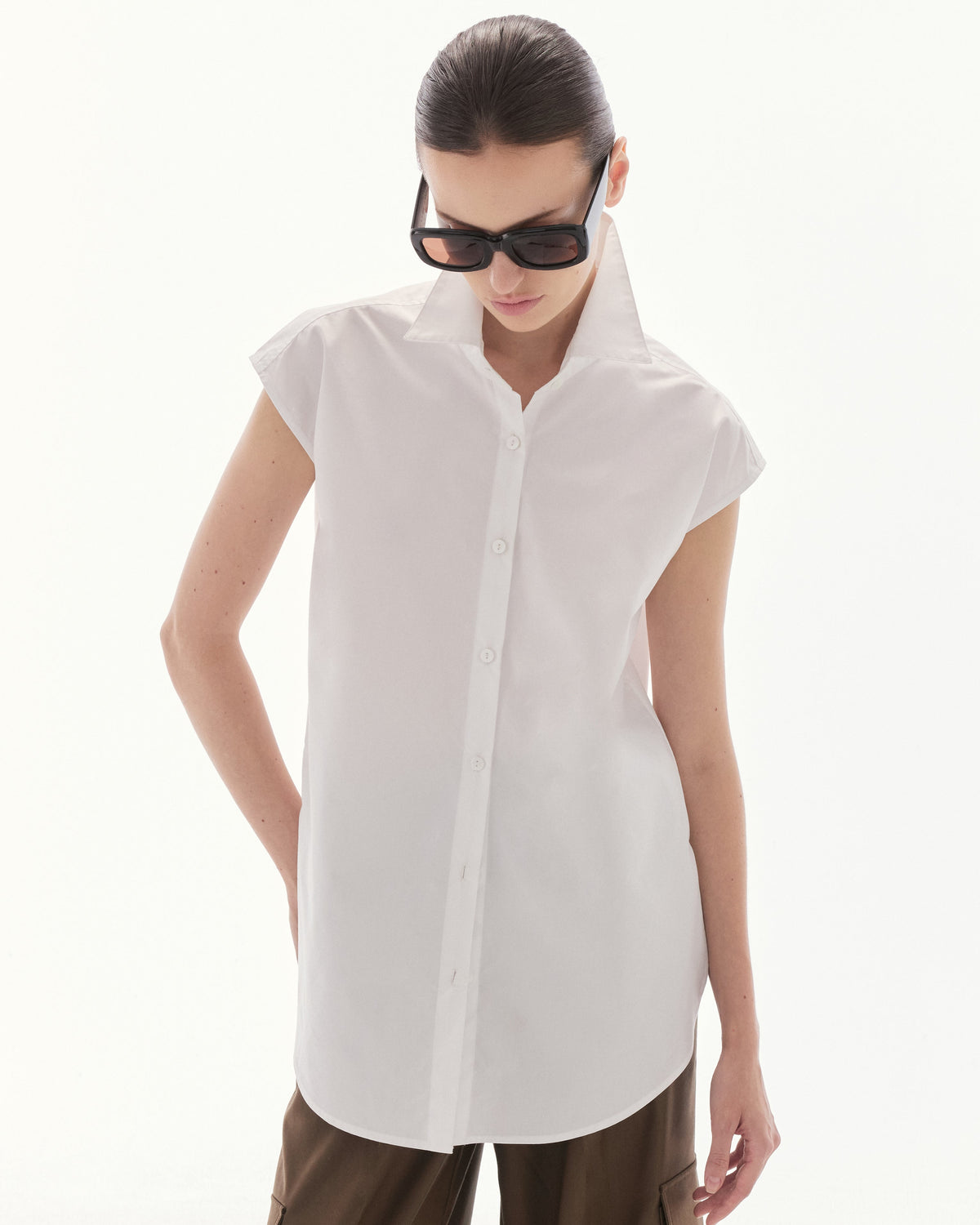 Wardrobe lll - AMR Sleeveless Shirt in Poplin White