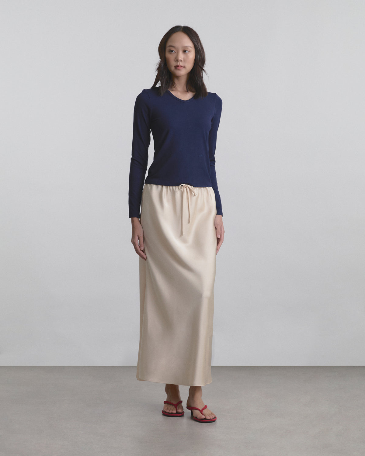 Wardrobe II - AMR Slim Fit V-neck Long Sleeve in Navy Blue