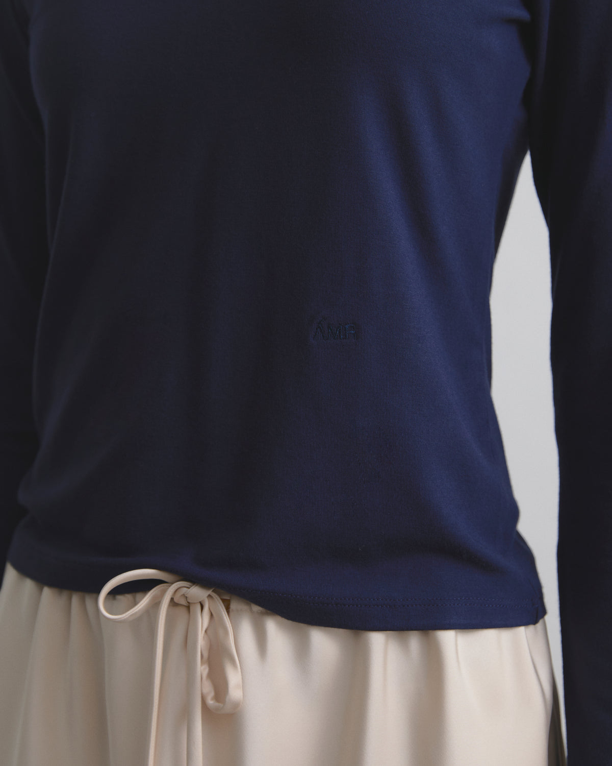 Wardrobe II - AMR Slim Fit V-neck Long Sleeve in Navy Blue
