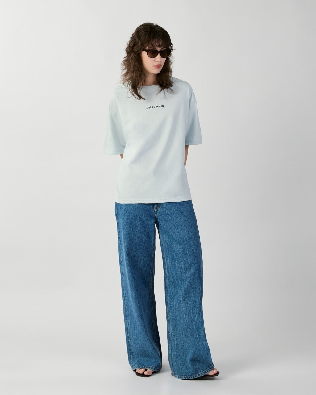 En Couleurs - AMR Logo Embroidery Oversized T-Shirt (Relaxed) in Light Blue