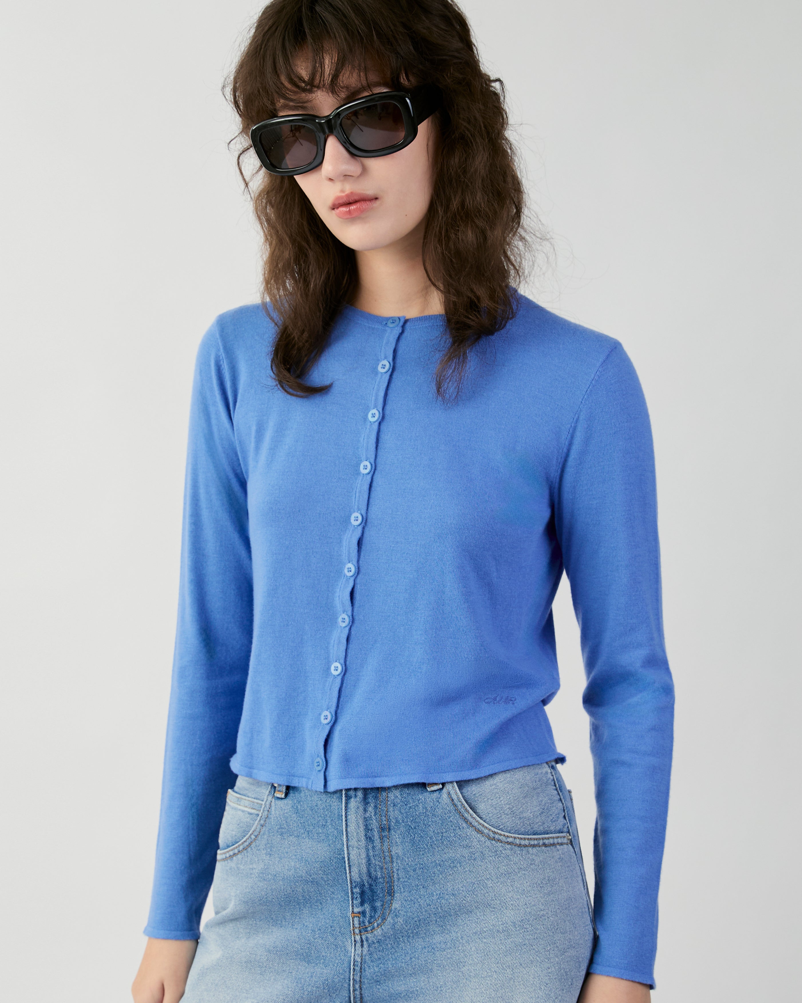 En Couleurs - Essential Cashmere Cardigan in Blue