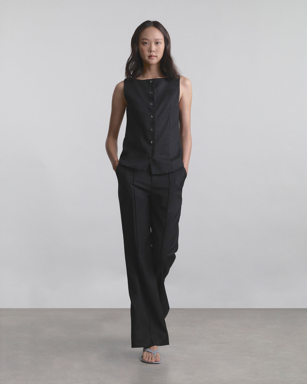 Wardrobe II - AMR Flared Pants in Black