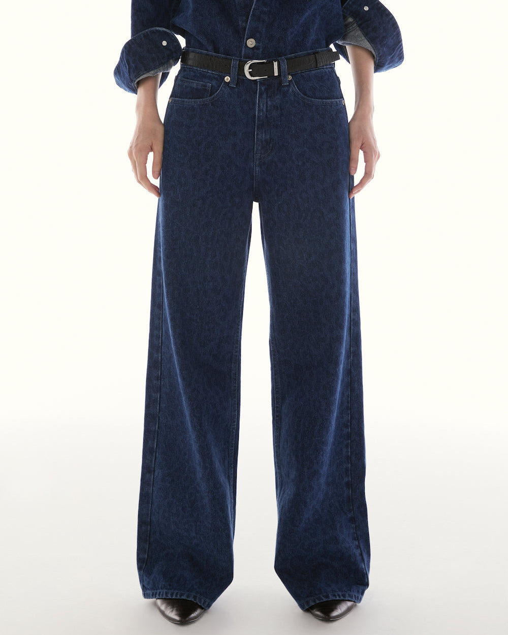 Le Fauve - AMR Leopard Print Relaxed Jeans in Blue