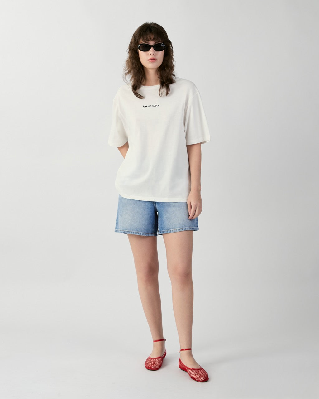 En Couleurs - AMR Logo Embroidery Oversized T-Shirt (Relaxed) in White