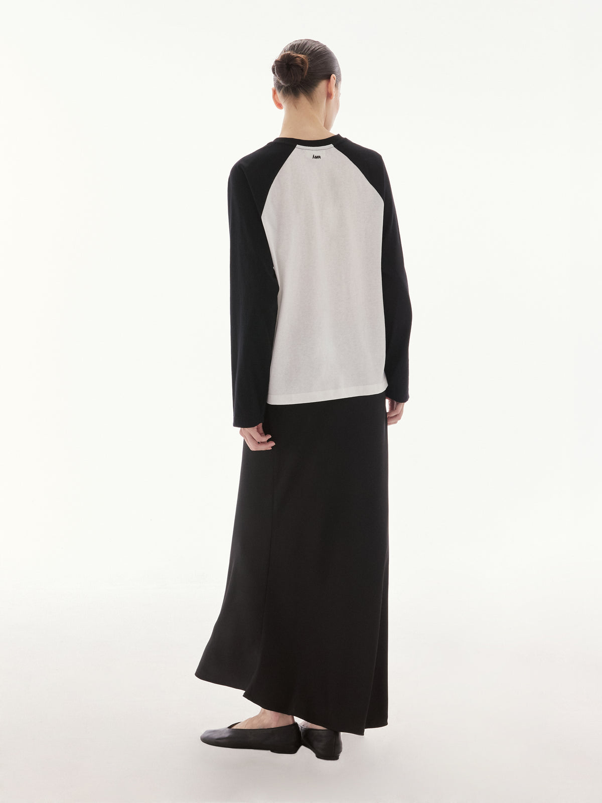 Wadrobe III - AMR Cotton Slub Raglan Long Sleeve T-Shirt in White/Black