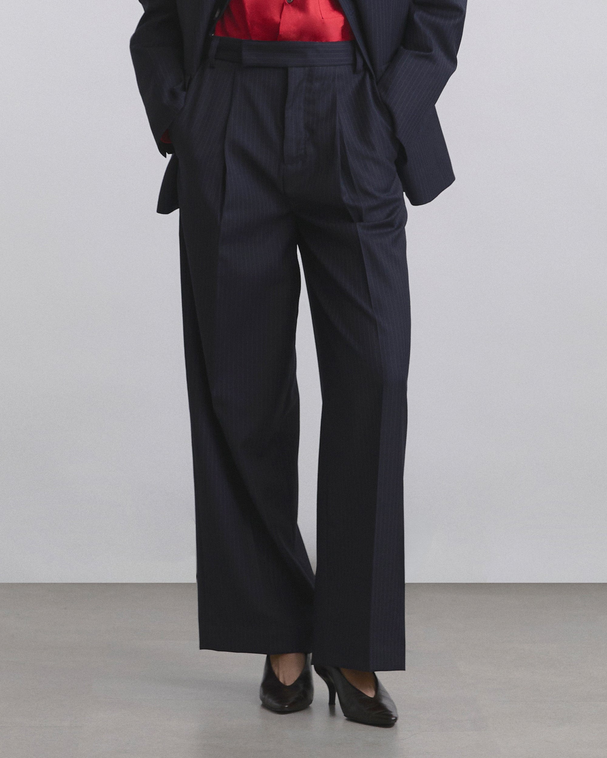 Wardrobe I - AMR Wide-Leg Single-Pleated Trousers in Navy Blue Stripe