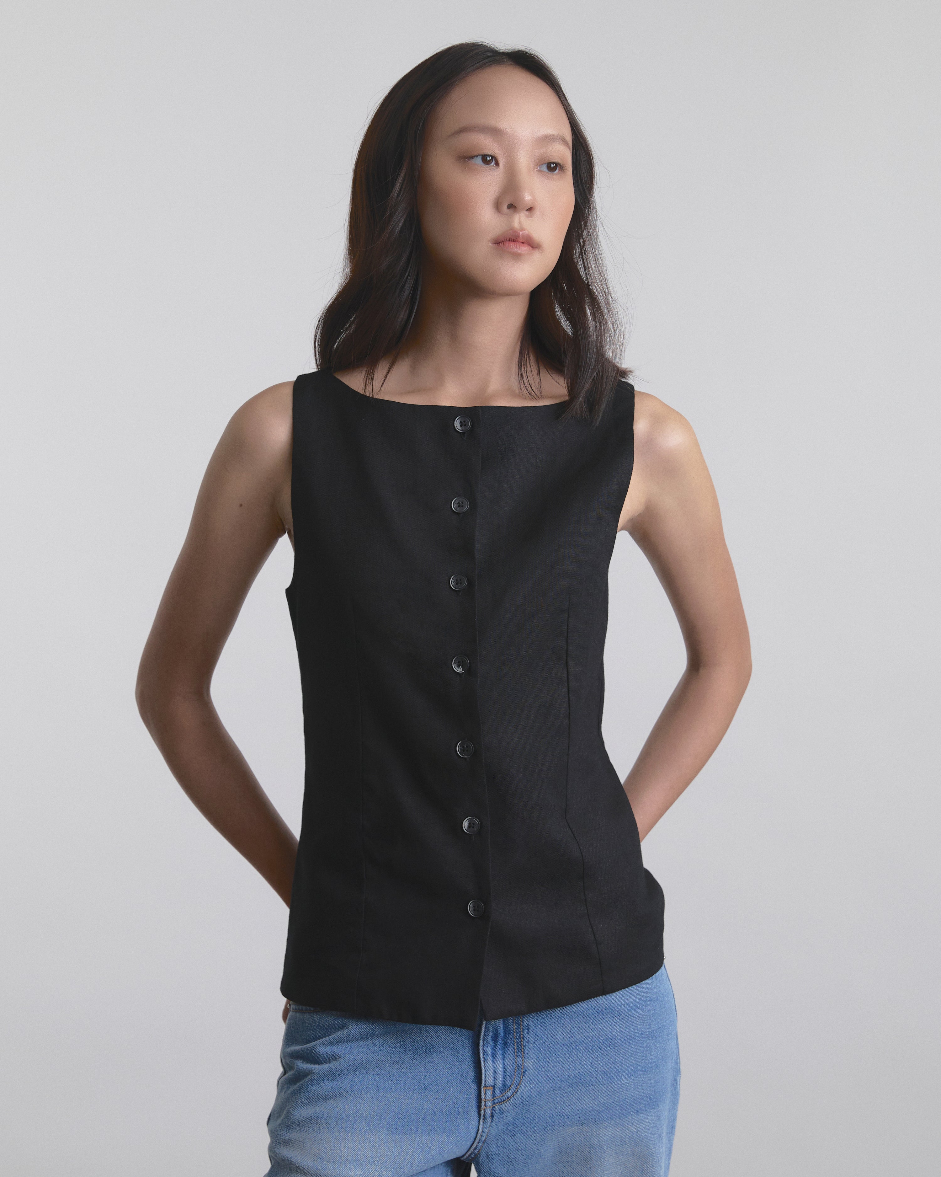 Wardrobe I - AMR Scoop-Neck Tank Vest in Black