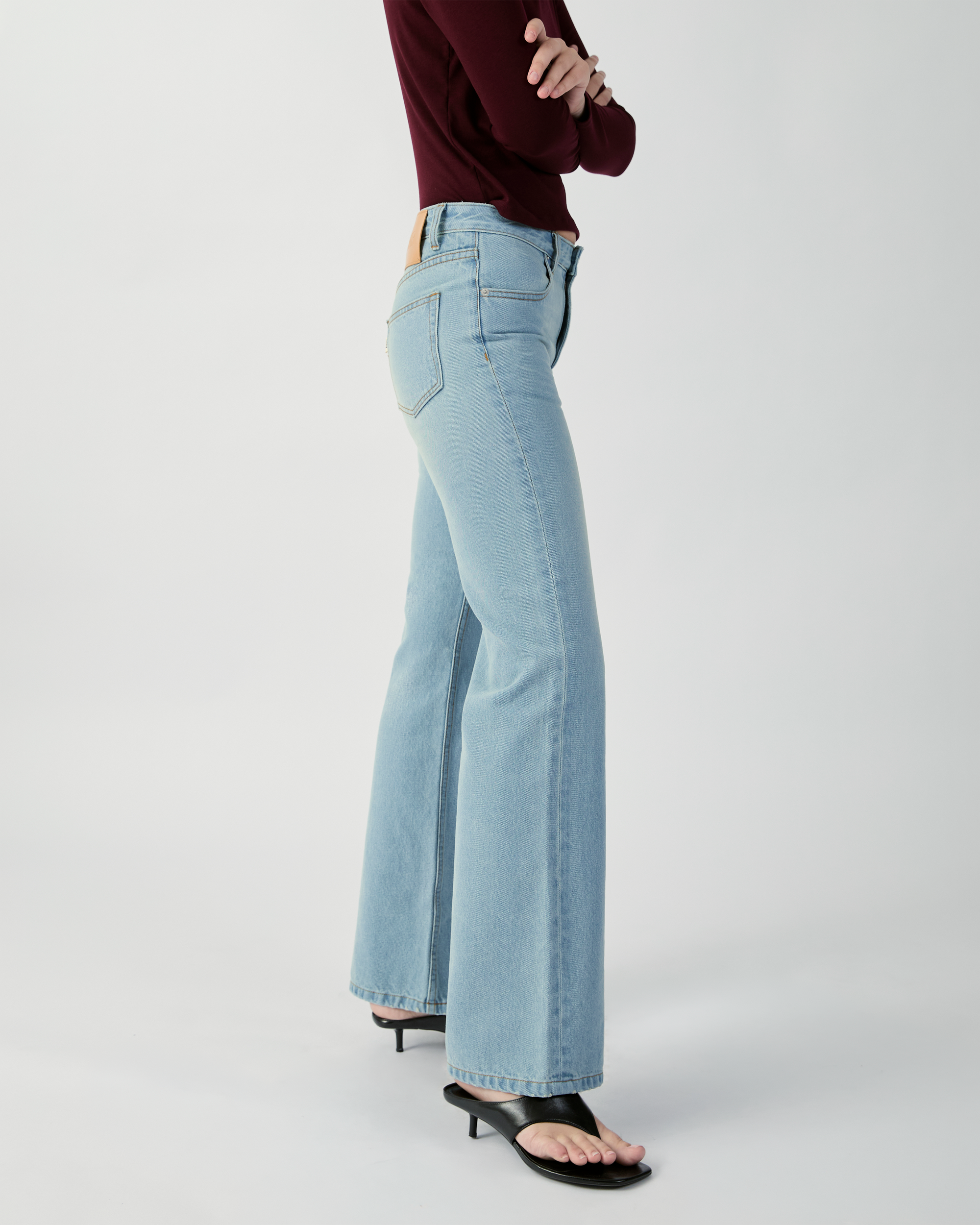 En Couleurs - AMR Low Rise Bootcut Jeans (Women) in Light Blue Wash