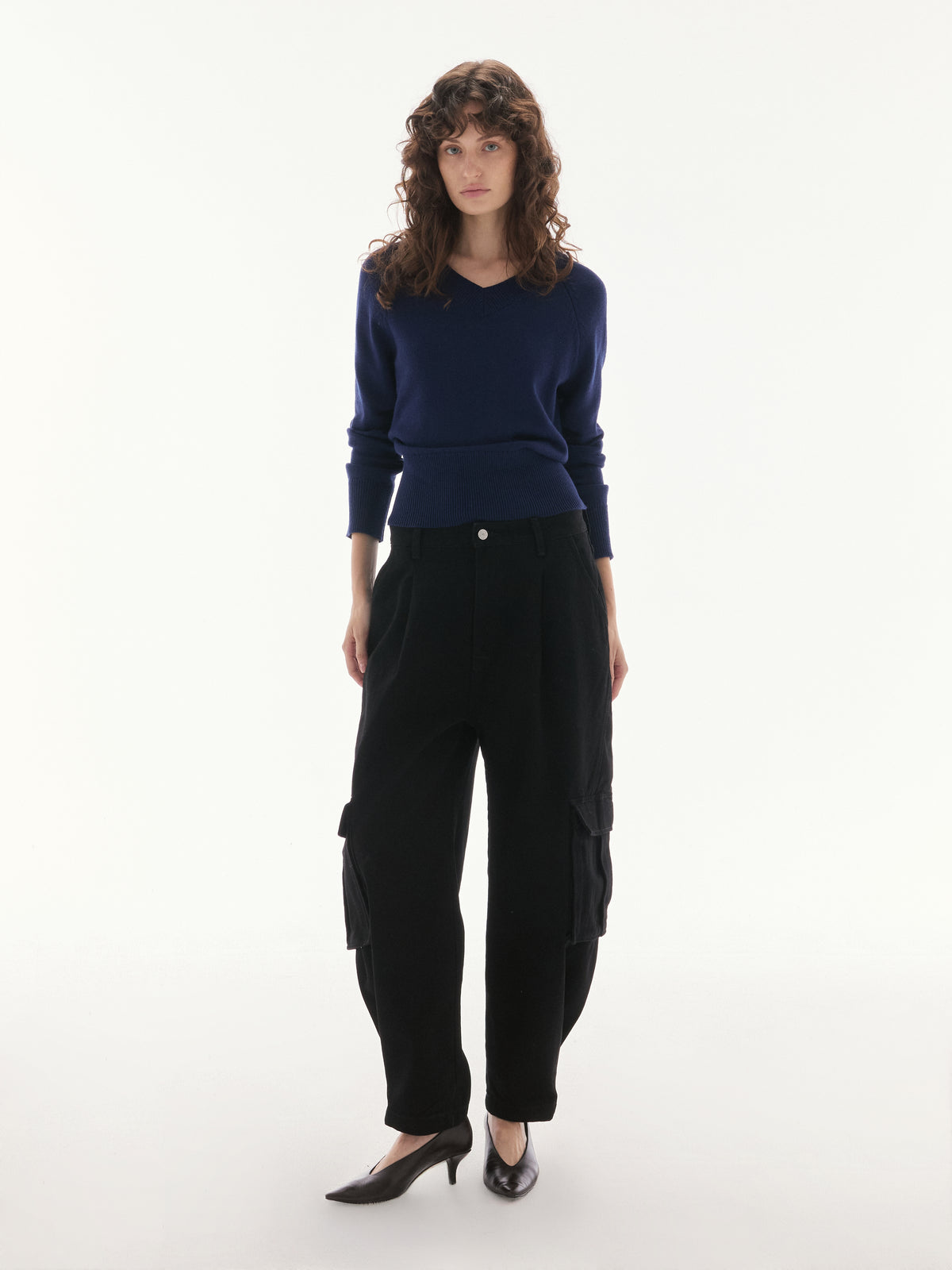 Wardrobe lll - AMR Barrel Cargo Pants in Black