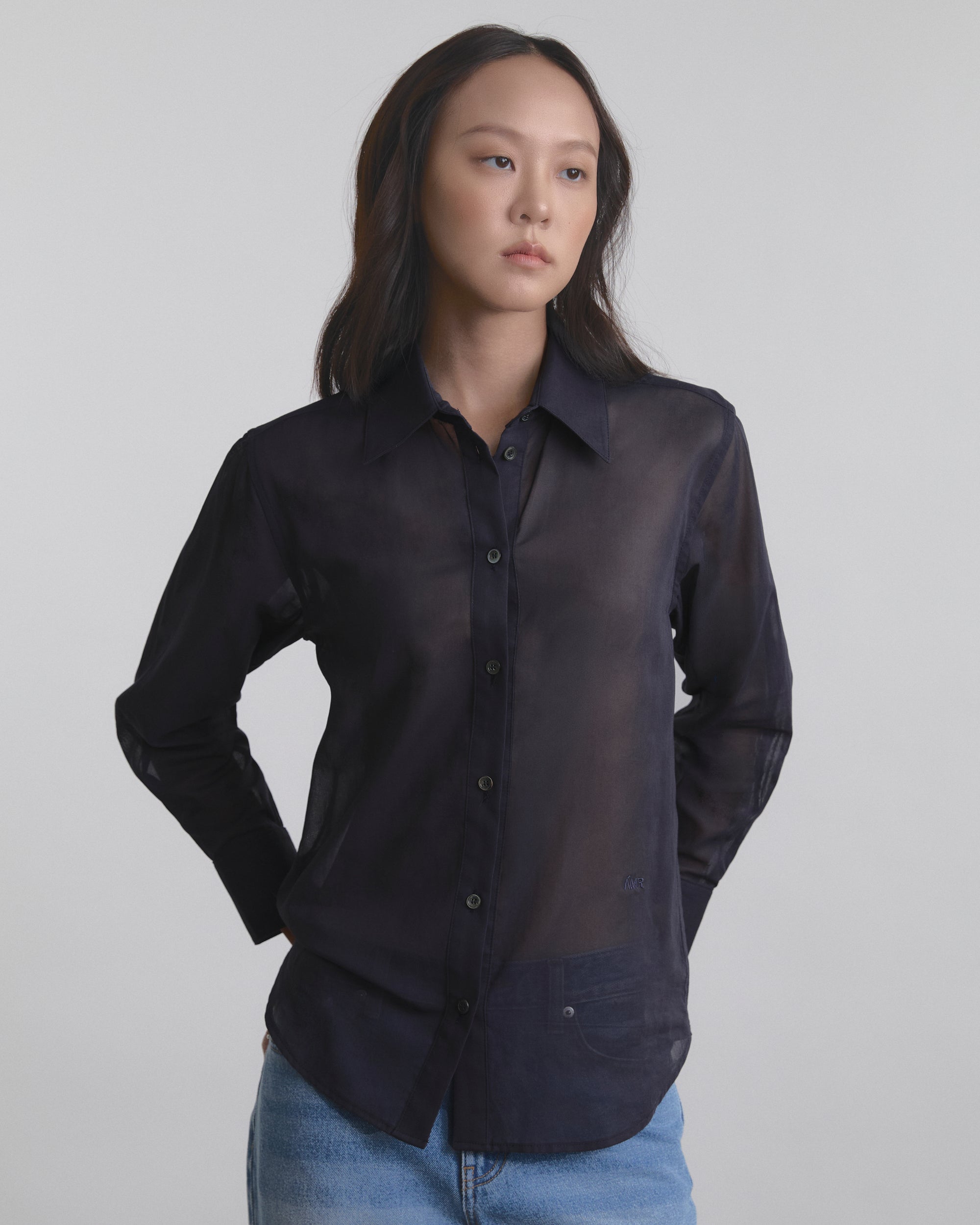 Wardrobe I - AMR Regular Thin Shirt in Dark Navy
