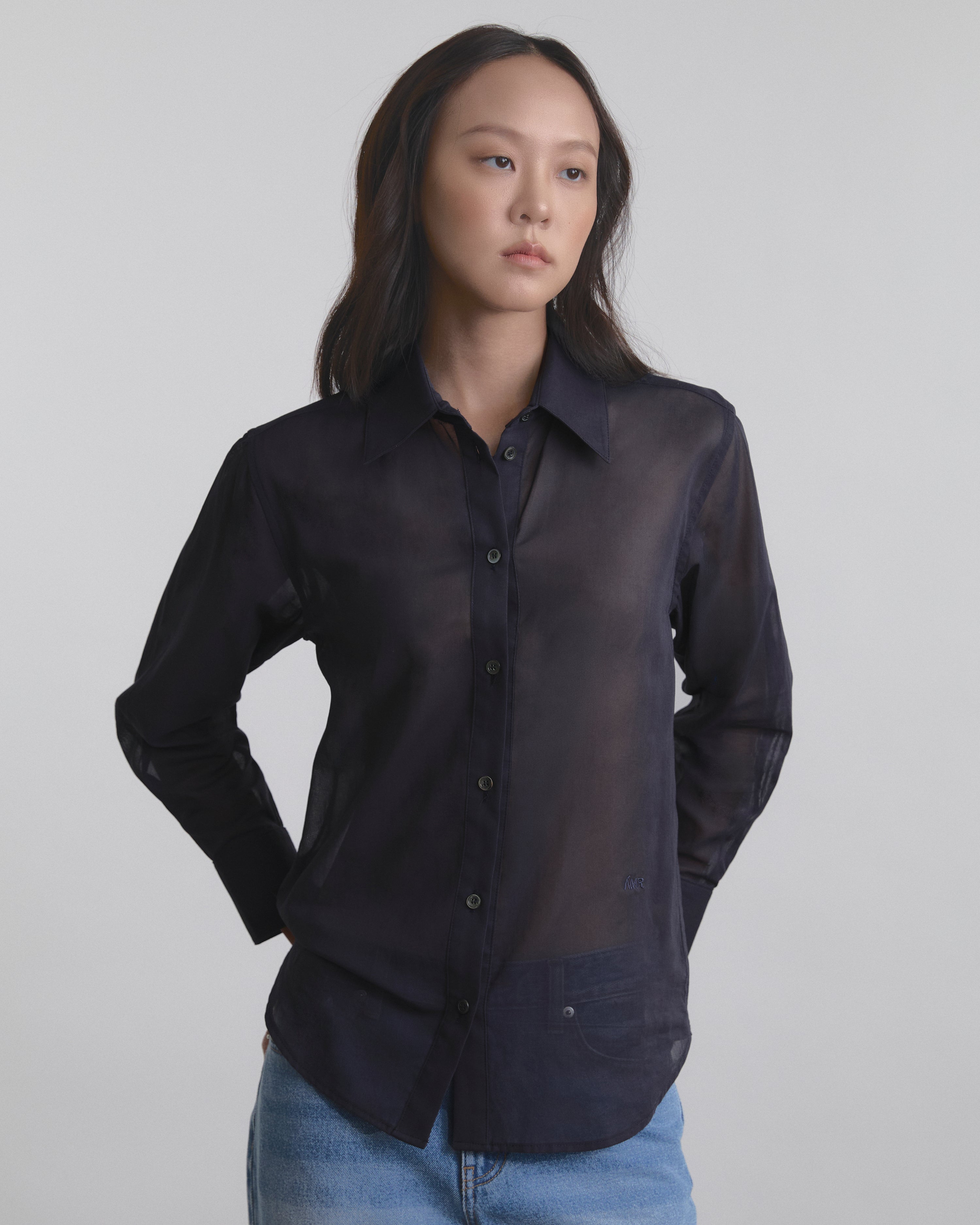 Wardrobe I - AMR Regular Thin Shirt in Dark Navy