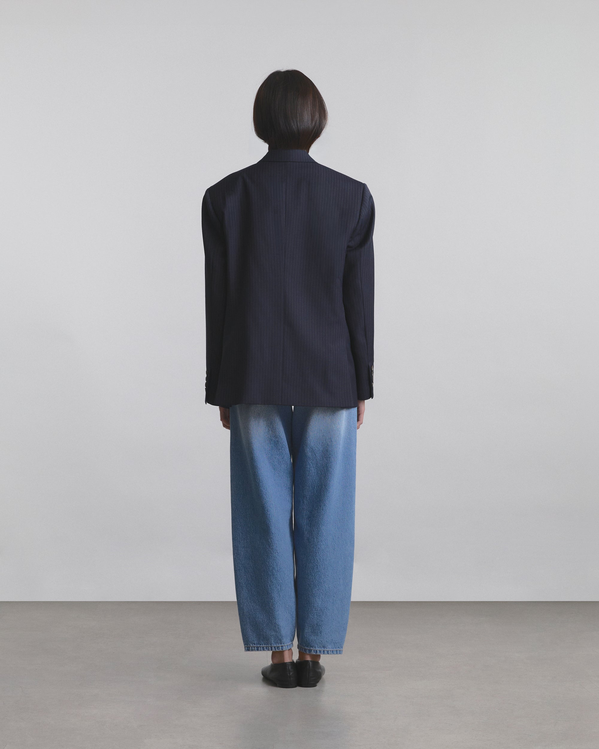 Wardrobe I - AMR Single-Breasted Blazer in Navy Blue Stripe