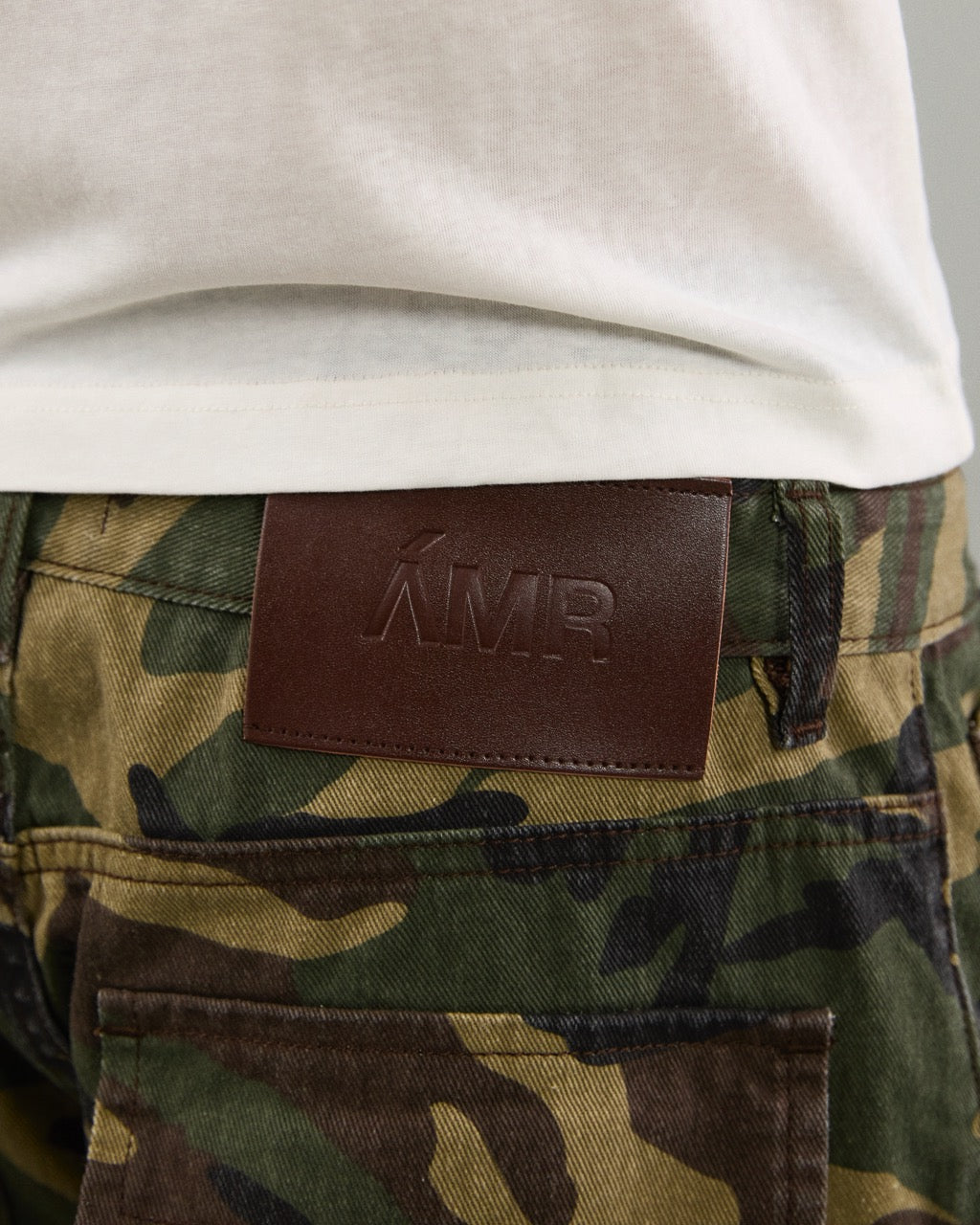 AMR DE SAISON - AMR Cargo Shorts Camo V3 in Camo Print