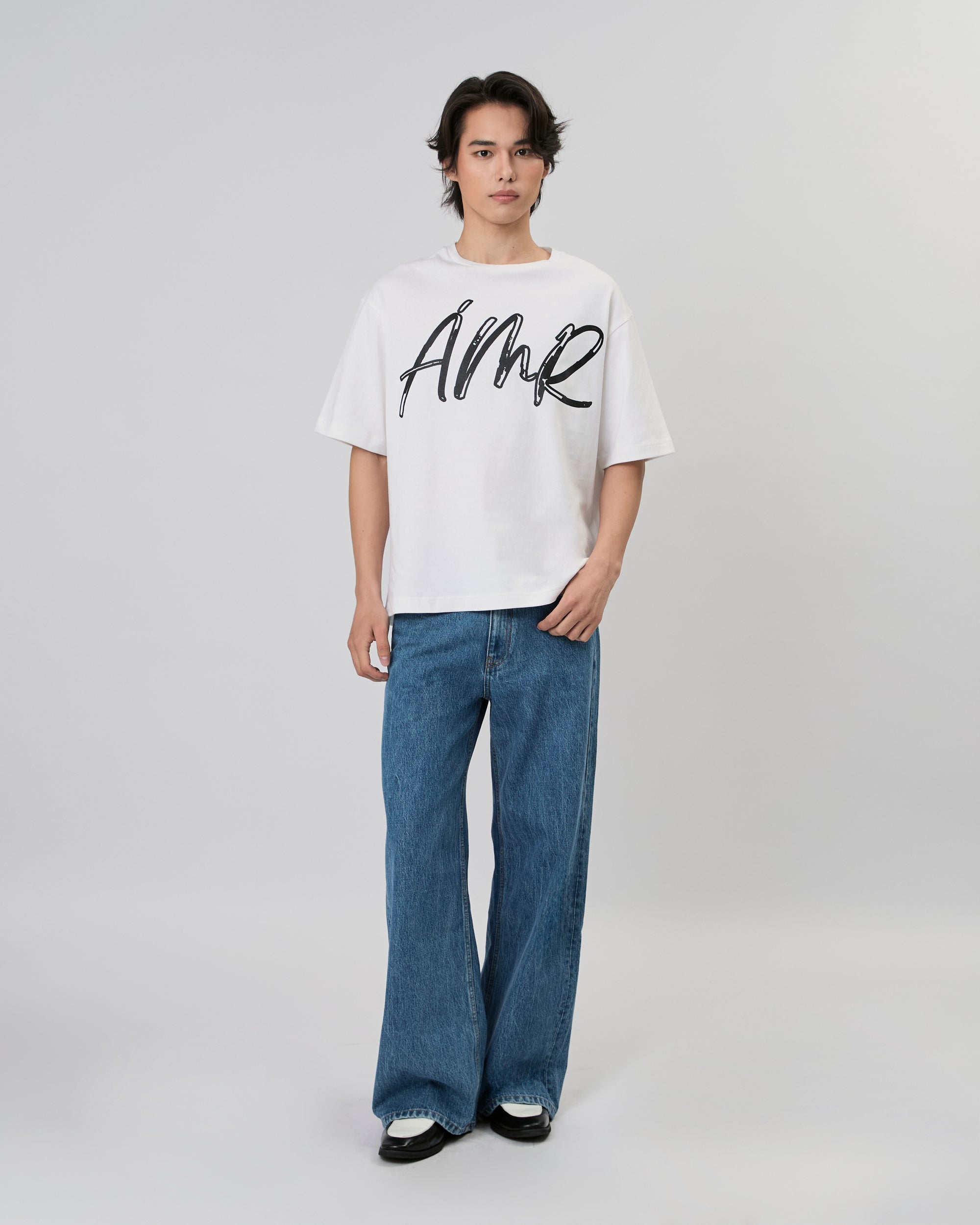 New Urban Drop - AMR Brush Logo Oversized T-Shirt in White