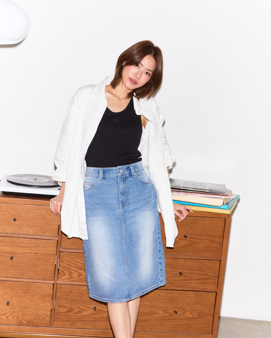 Decouvrir - Midi Denim Skirt in Light Blue Vintage Wash