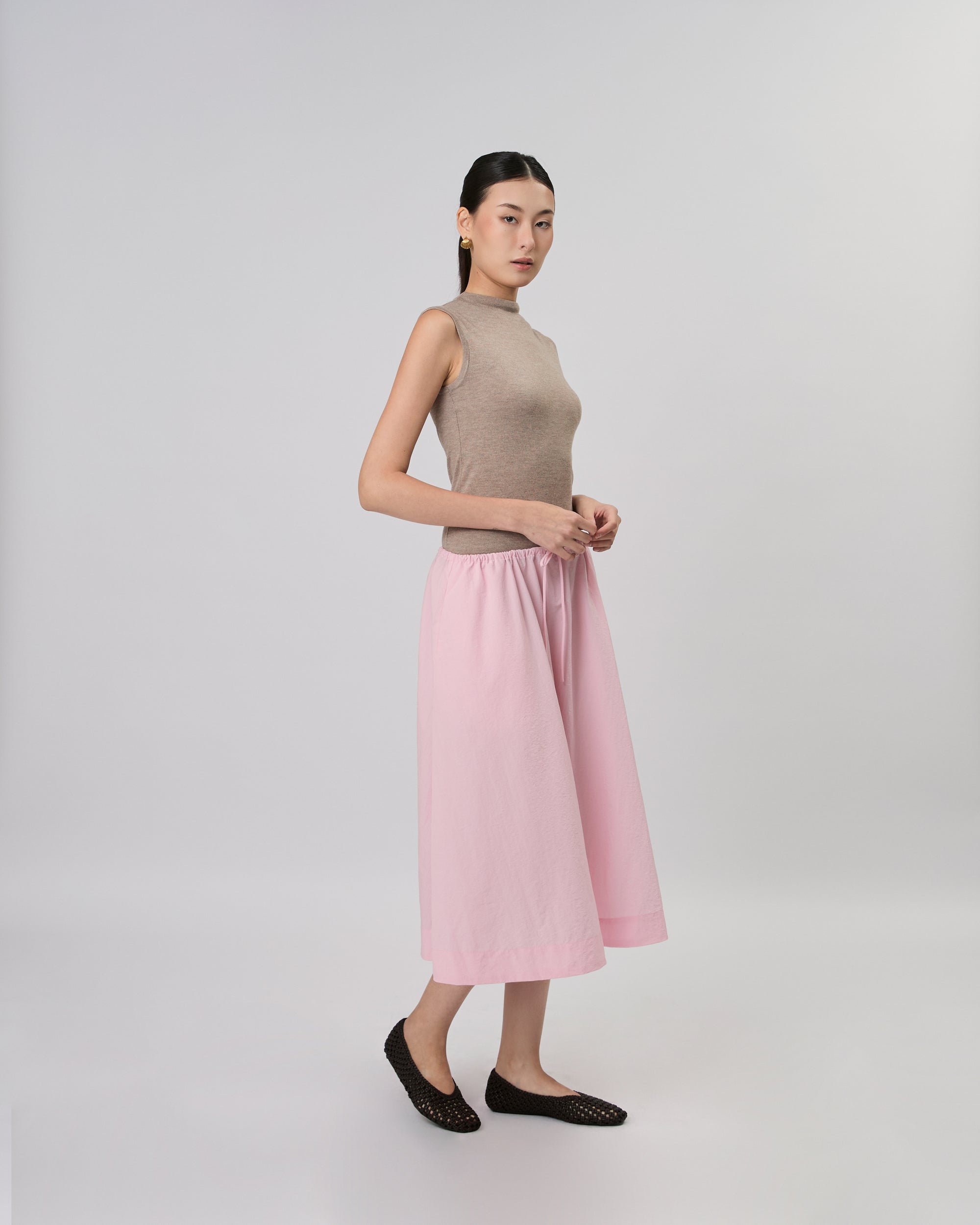 New Urban Drop - Drawstring Waist Midi Skirt in Pink
