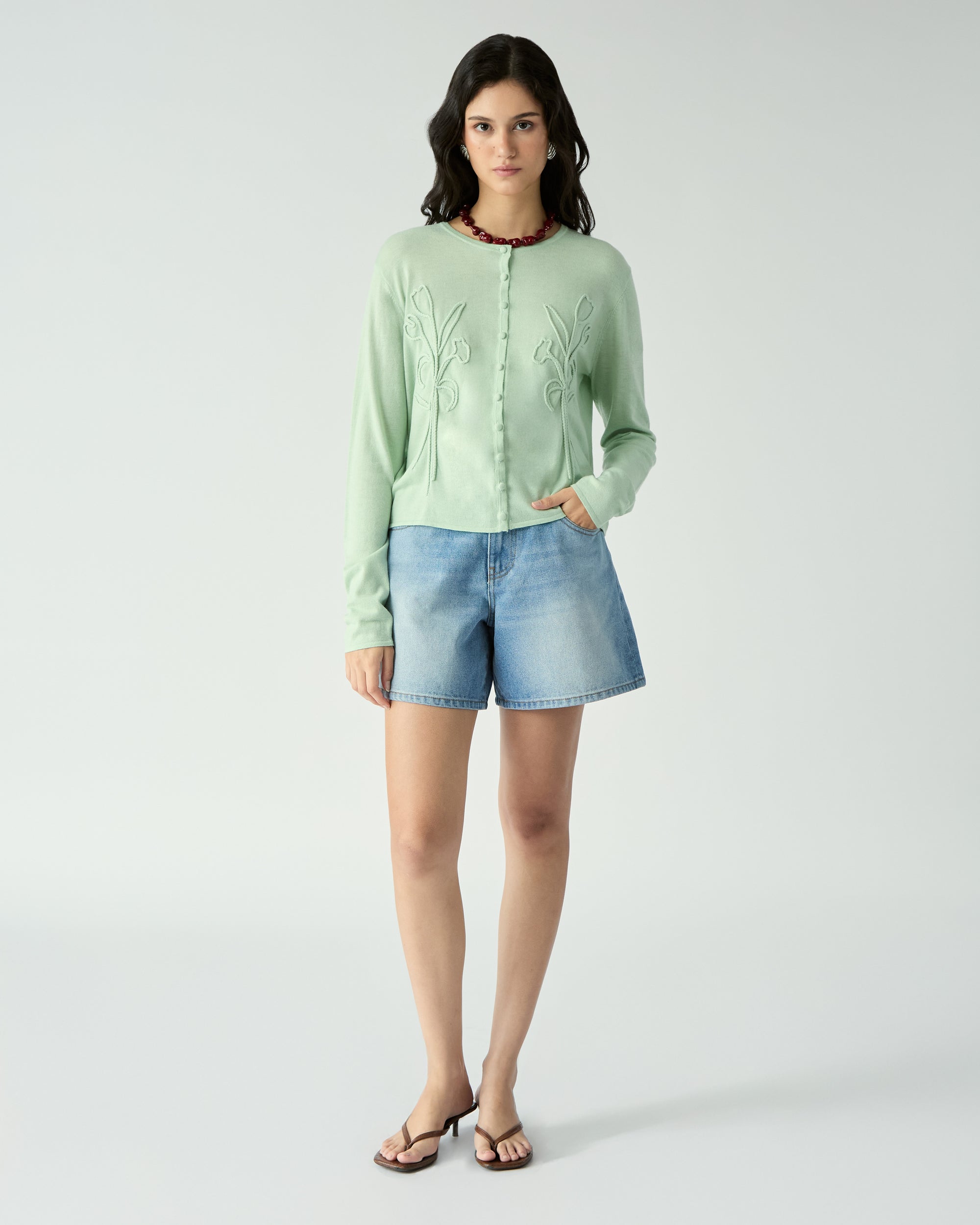 Le soleil d'ete - AMR Embroidered Floral Cardigan in Light Green
