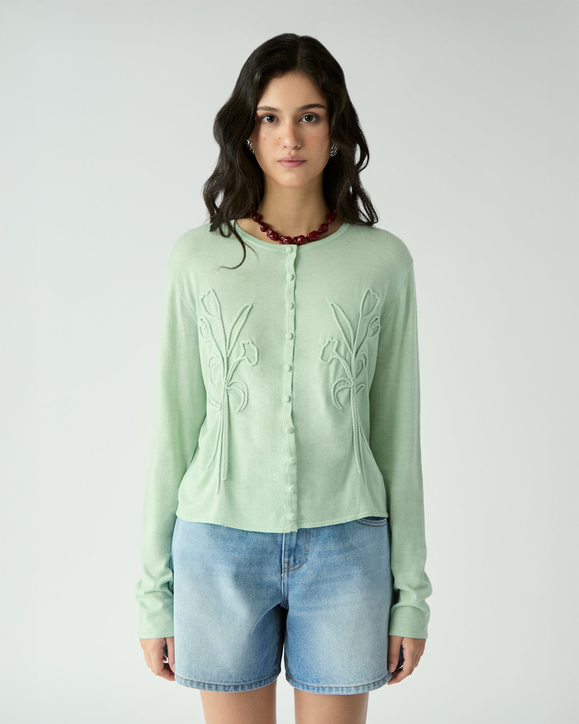 Le soleil d'ete - AMR Embroidered Floral Cardigan in Light Green
