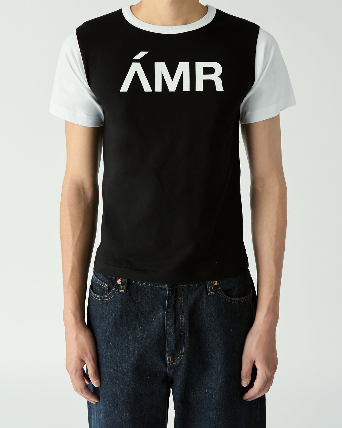 Decouvrir - AMR Slim Fit T-Shirt in Black White Contrast