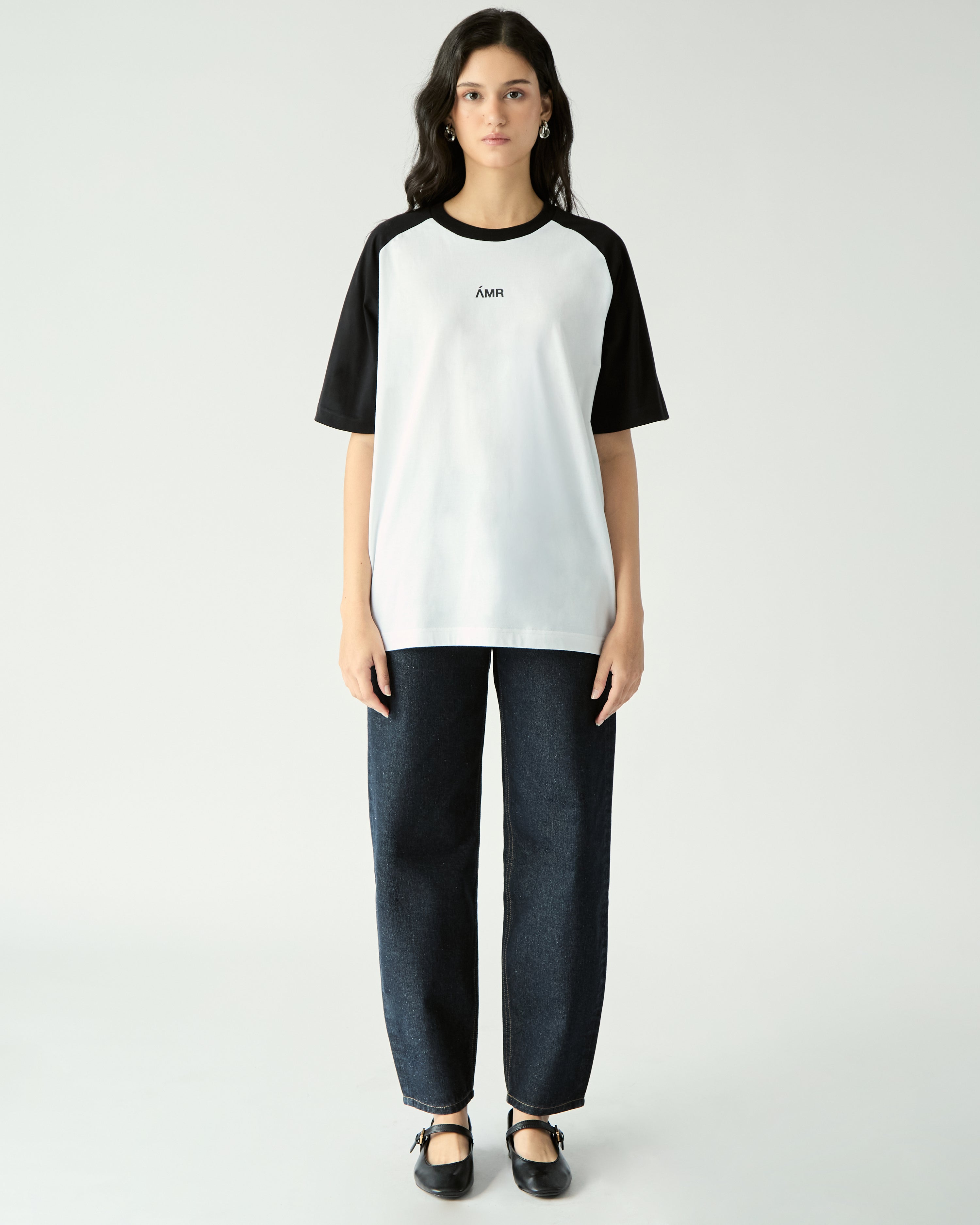 Decouvrir - AMR Contrast Raglan T-Shirt in White Black