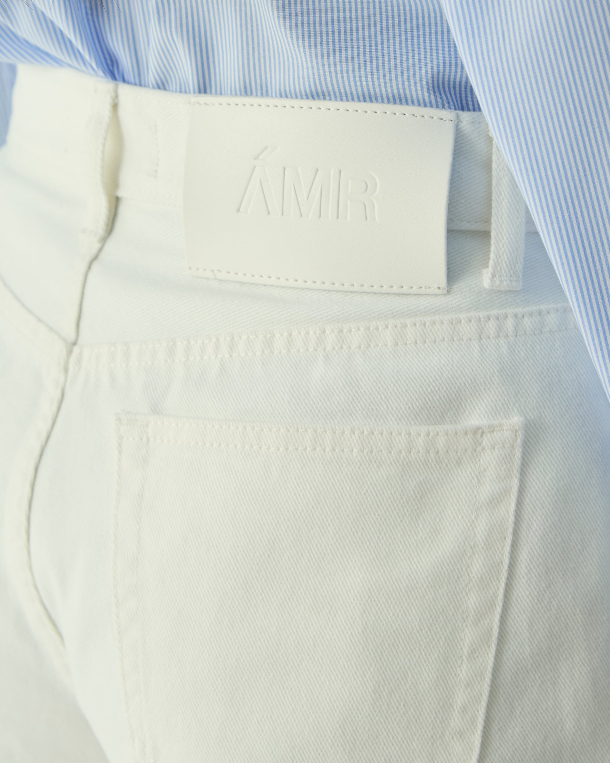 Le soleil d'ete - Low Rise Balloon Jeans in White