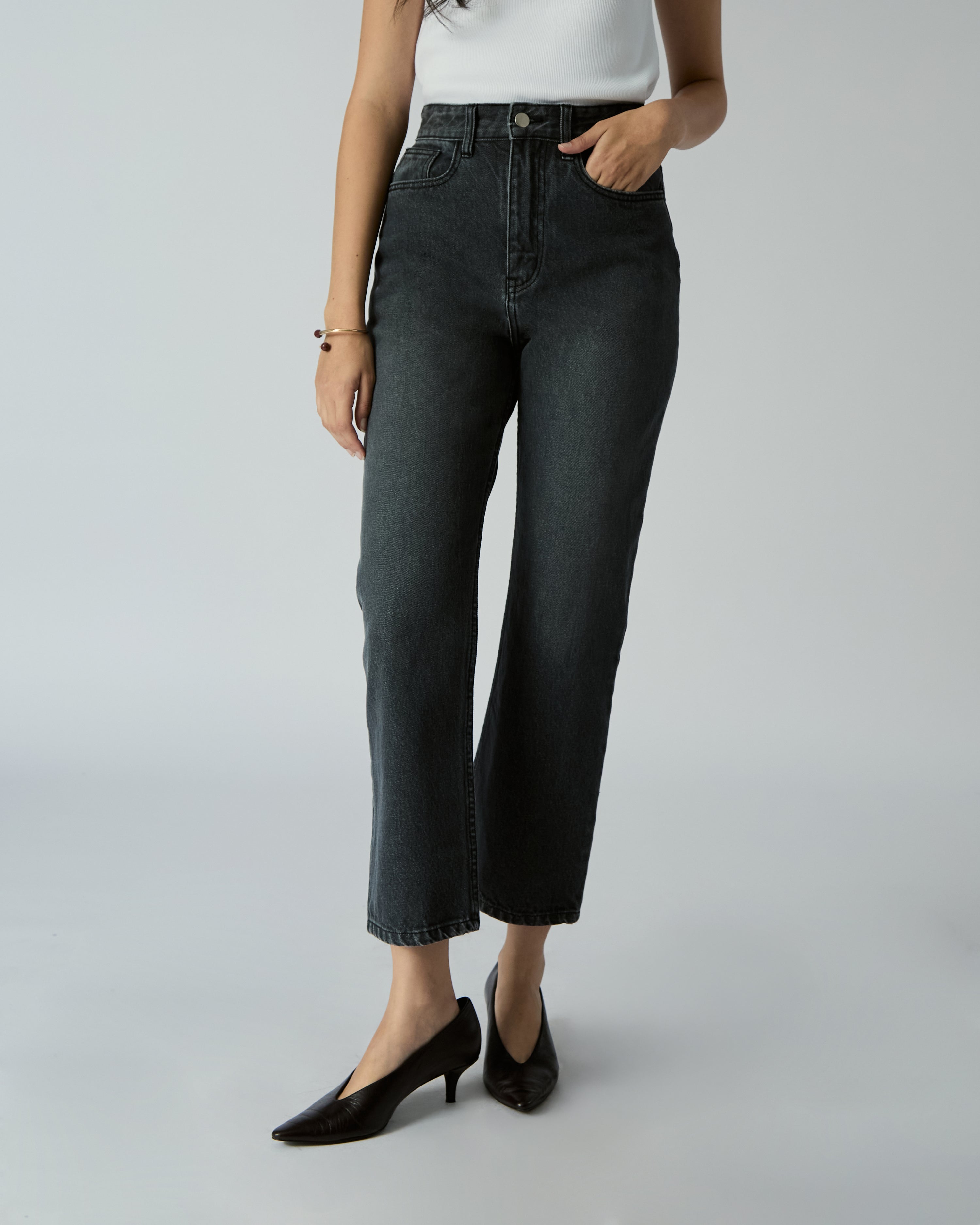 Le soleil d'été - High Rise Straight Jeans in Light Grey