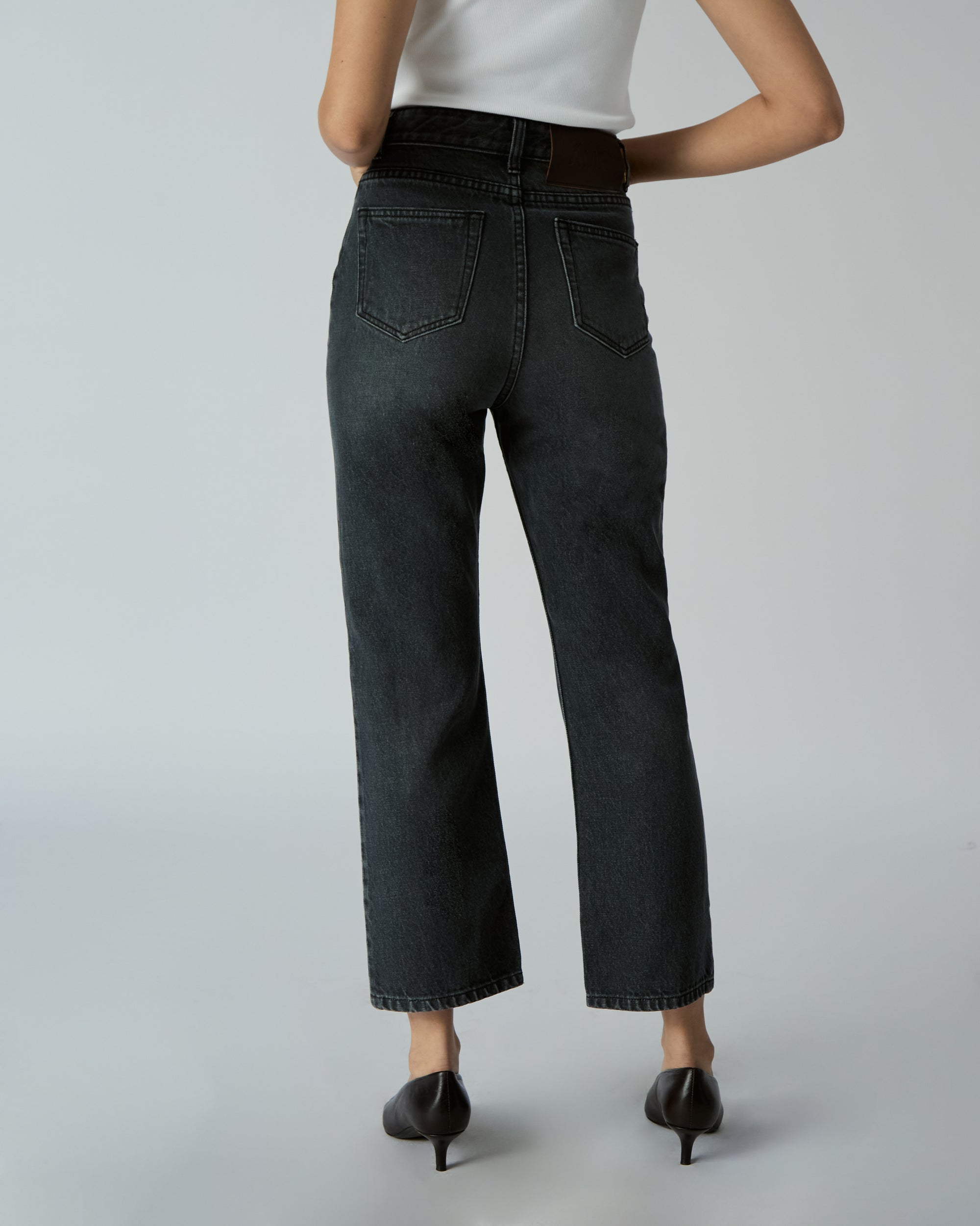 Le soleil d'ete - High Rise Straight Jeans in Light Grey