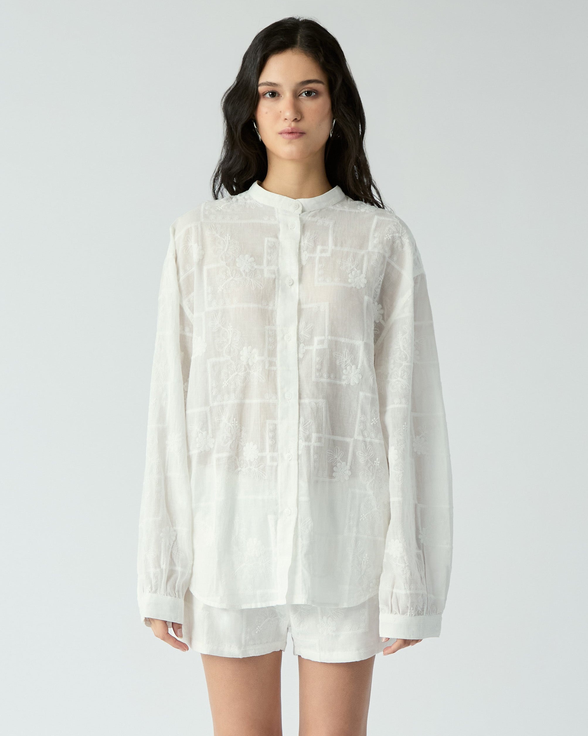 Le soleil d'été - Grandad Embroidered Shirt in White