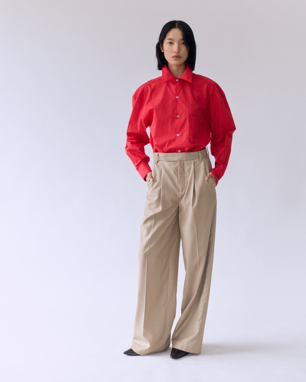 Wardrobe I - AMR Wide-Leg Single-Pleated Trousers in Beige